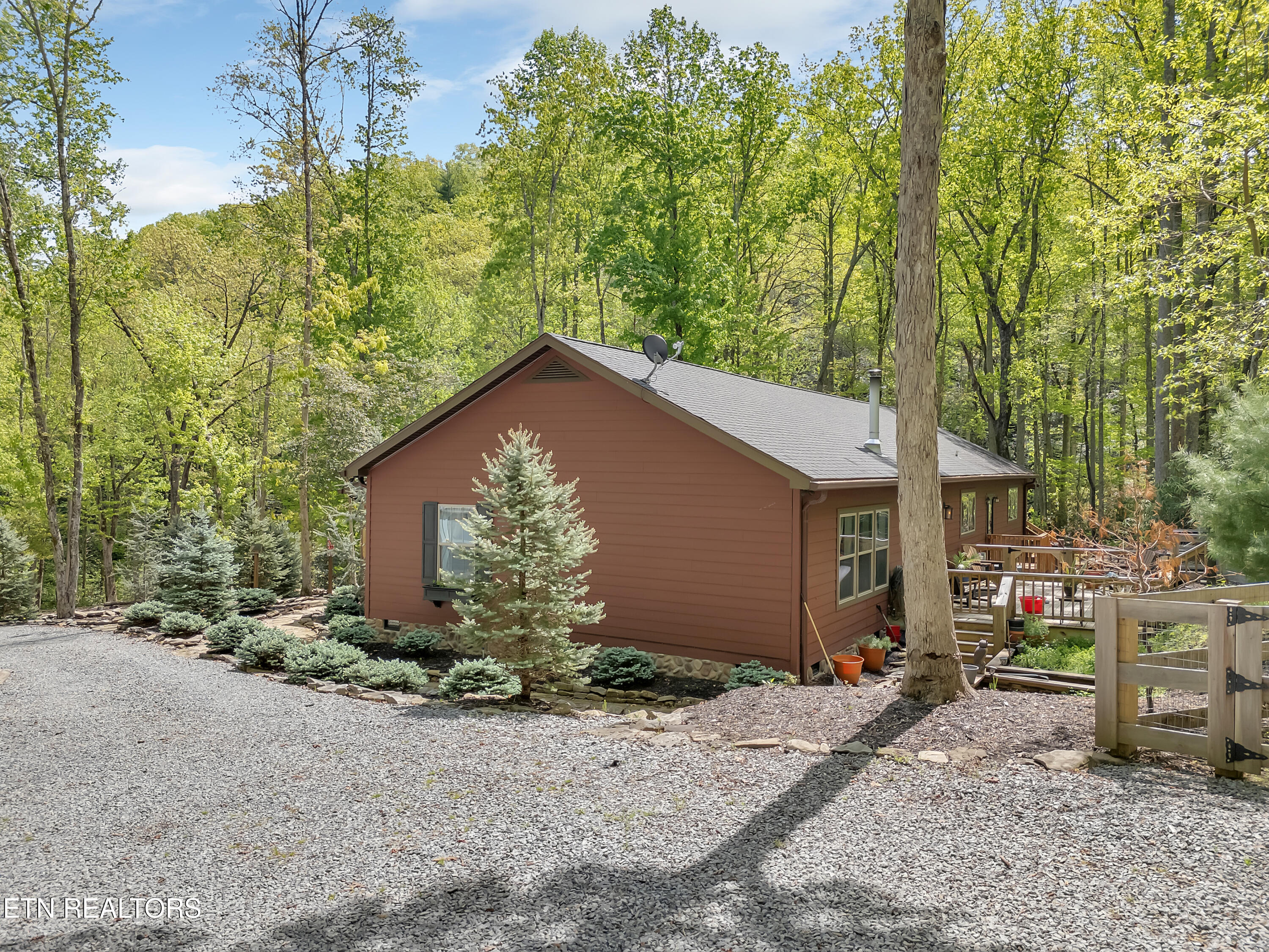 3950 Forest Trail Drive Property Photo 26