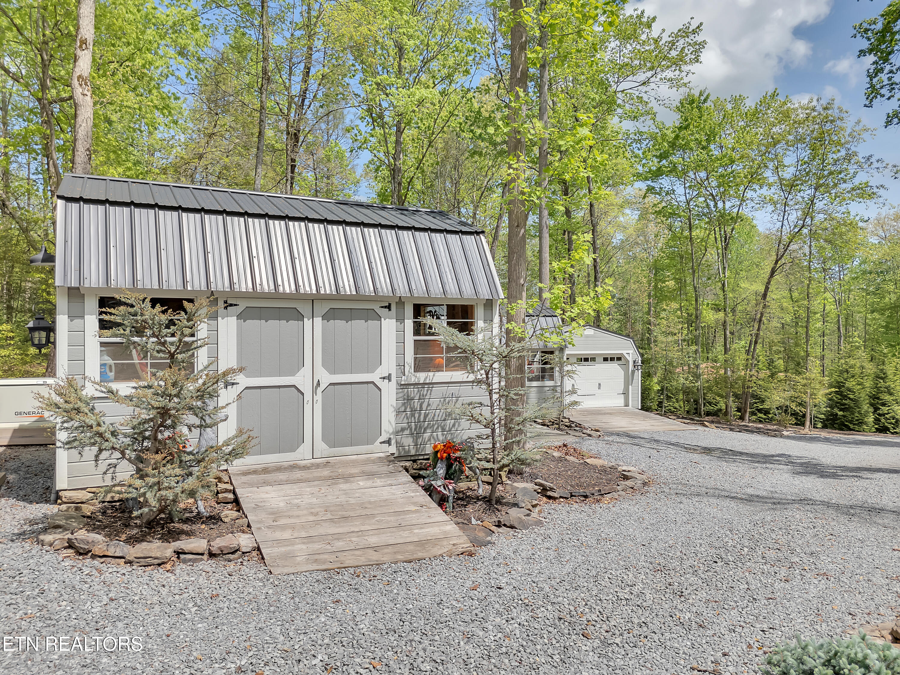 3950 Forest Trail Drive Property Photo 29
