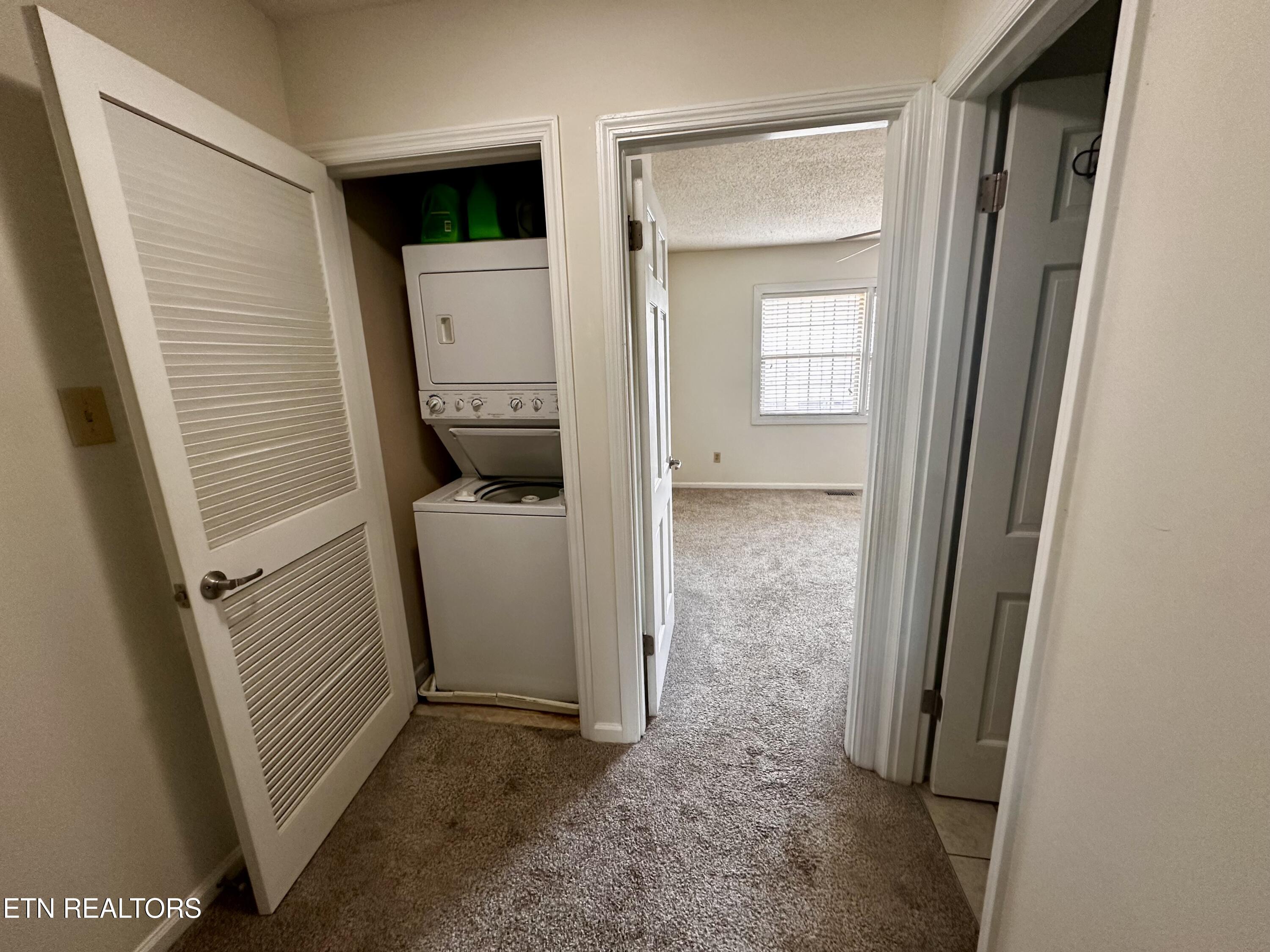 6523 Deane Hill Drive Property Photo 16