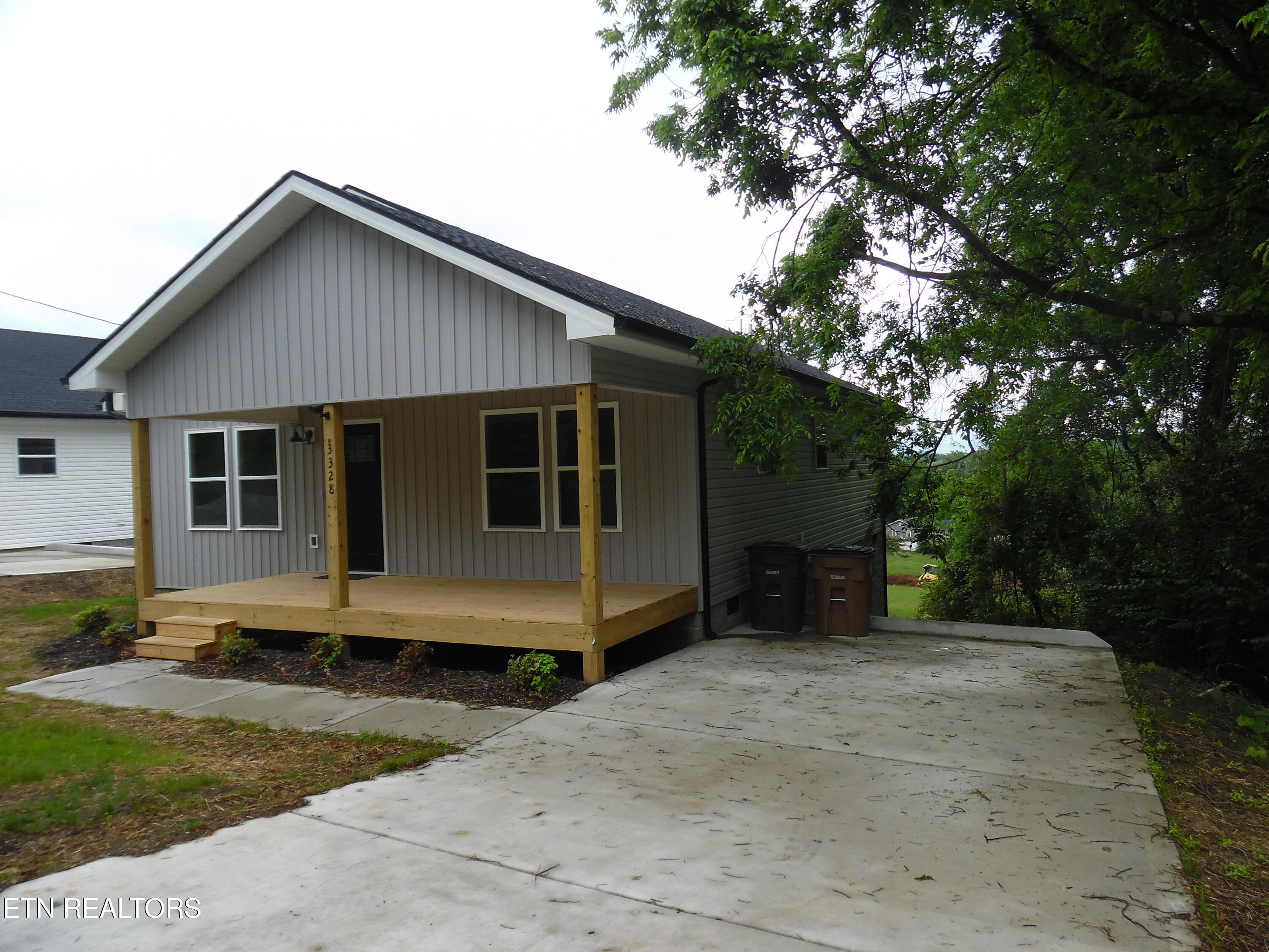 3328 Wimpole Ave Property Photo 1