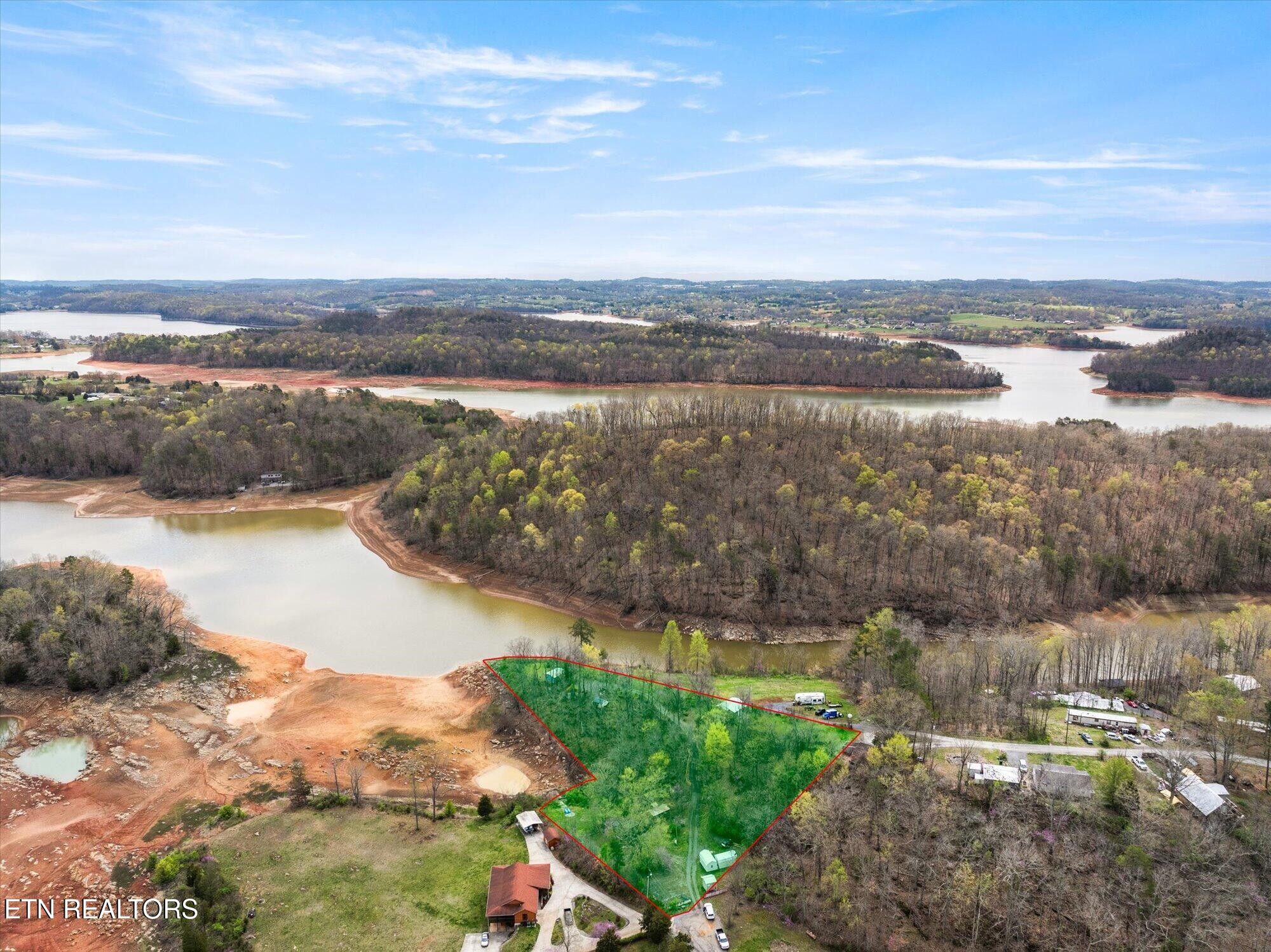 1429 Rocky Summit Rd Property Photo 20