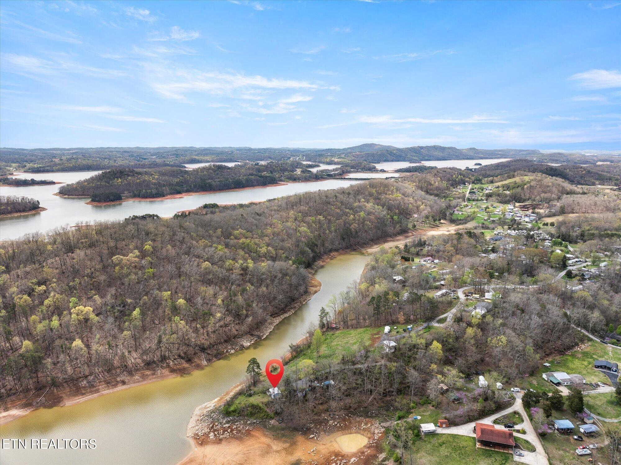 1429 Rocky Summit Rd Property Photo 34