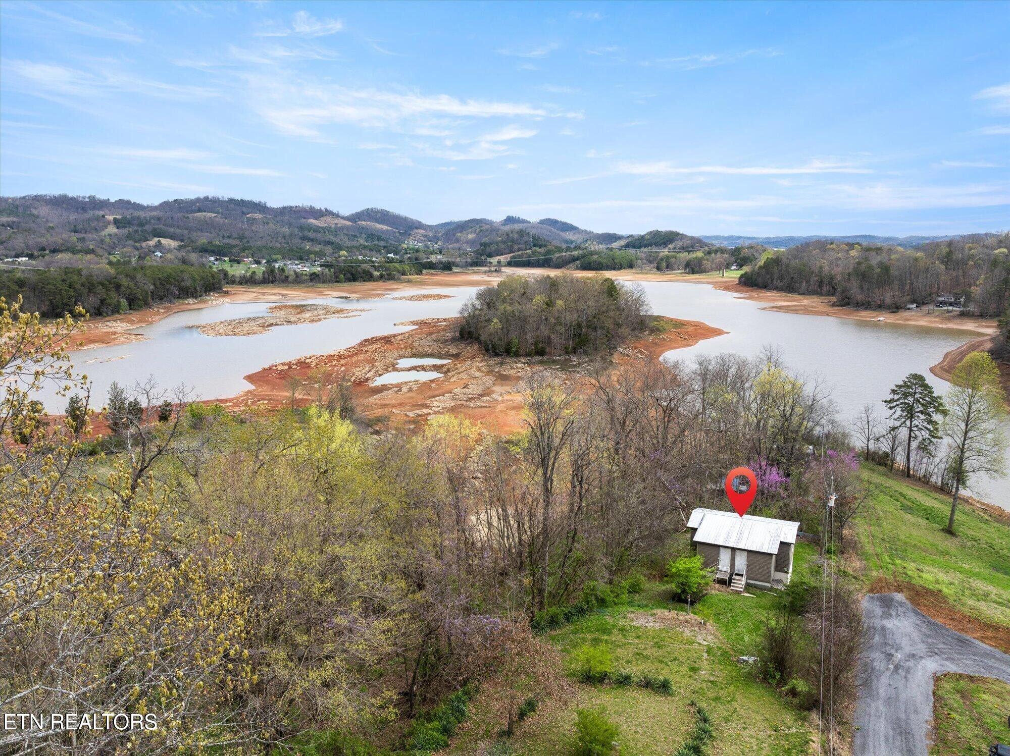1429 Rocky Summit Rd Property Photo 43