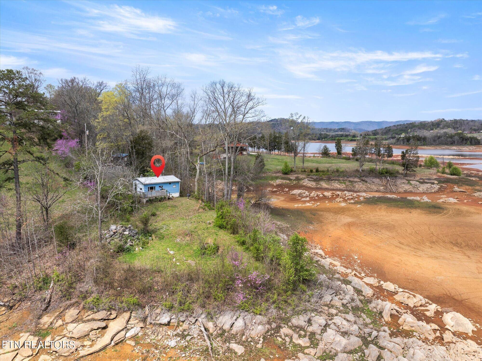 1429 Rocky Summit Rd Property Photo 46