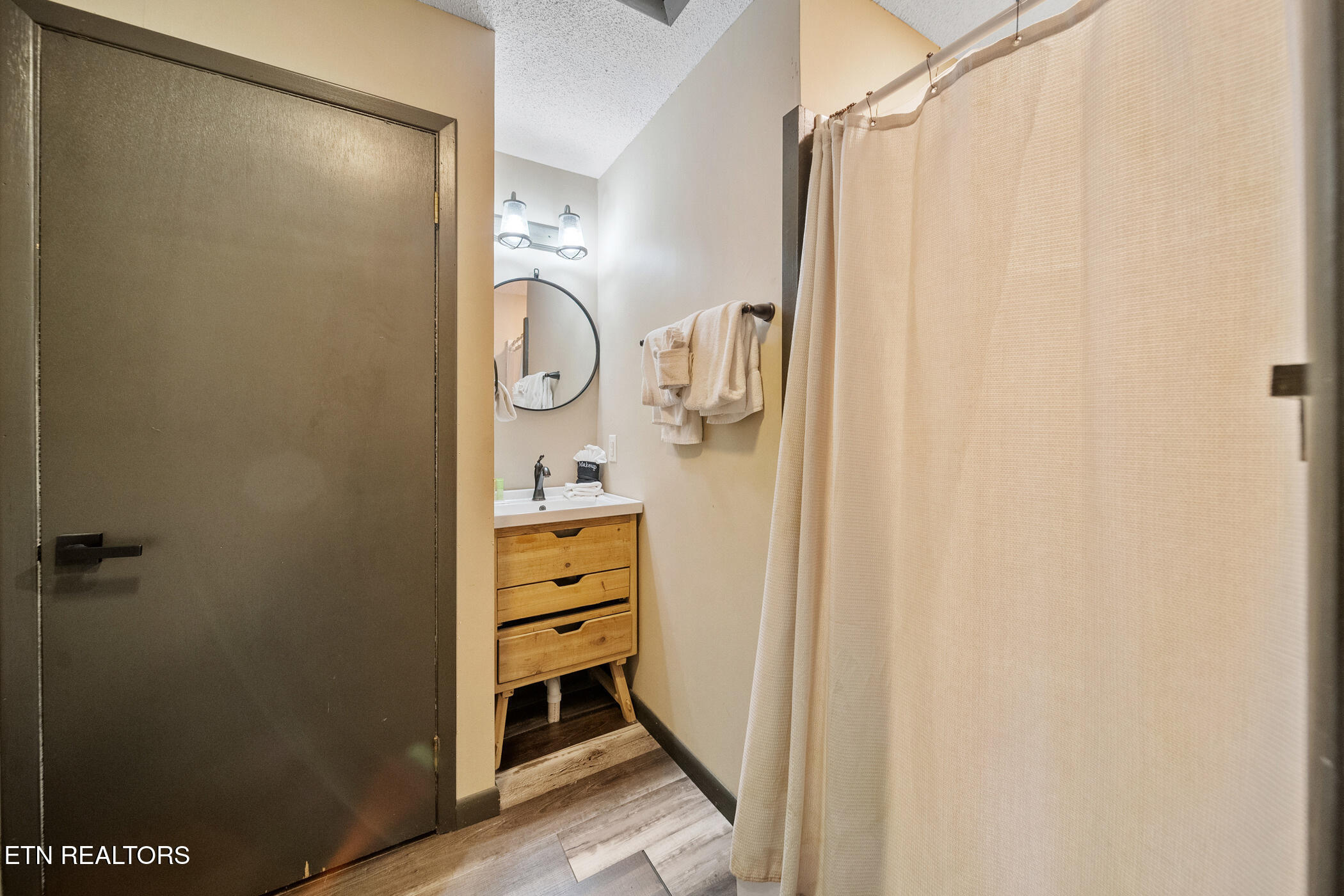 1634 Spruce Dr Property Photo 24