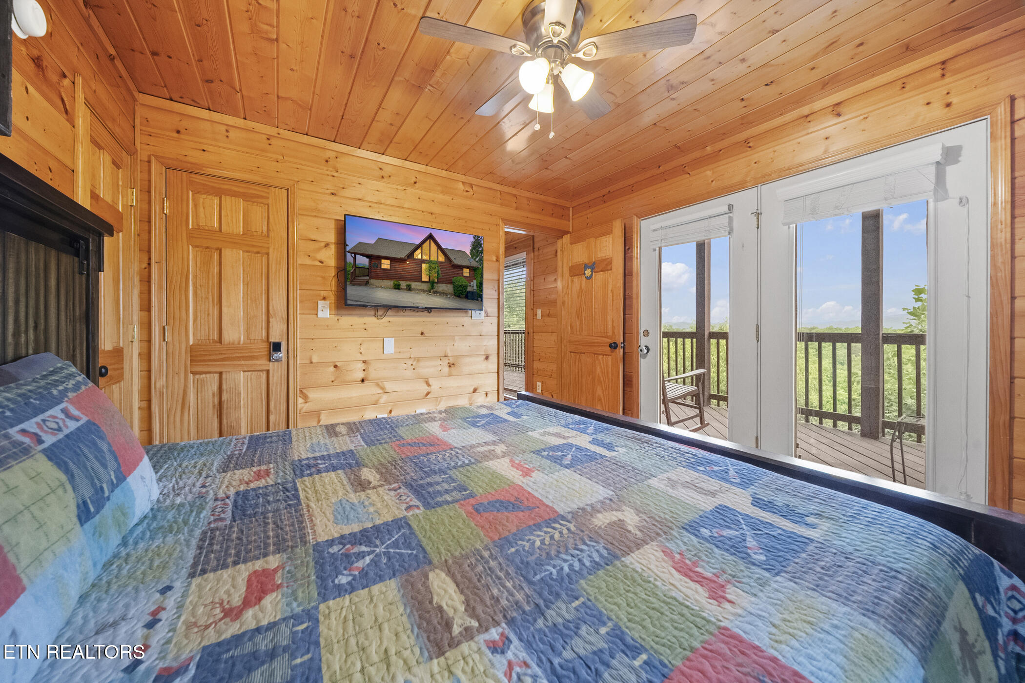 1644 Pinewood Way Property Photo 32