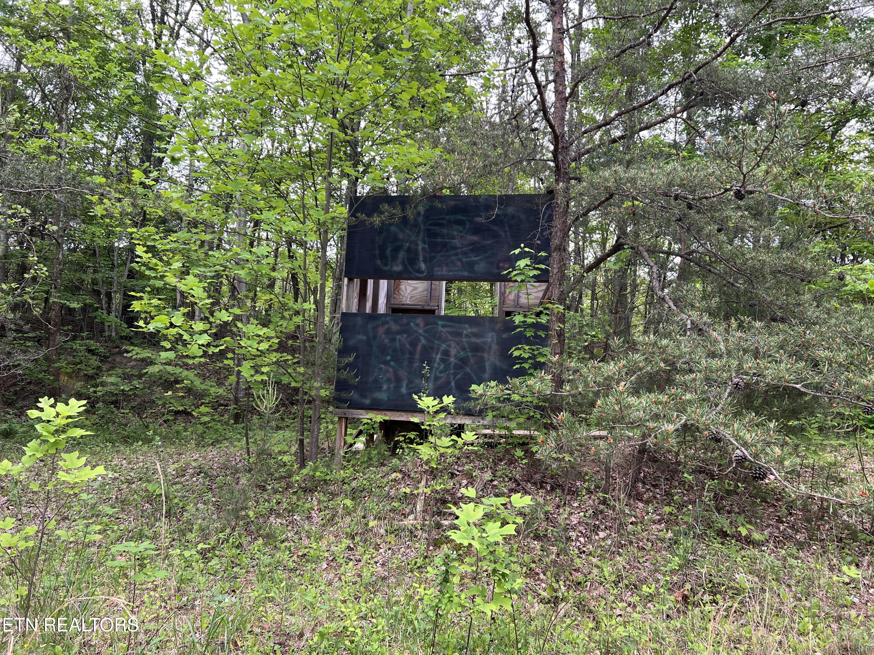 9550 Rocky Point Rd Property Photo 6