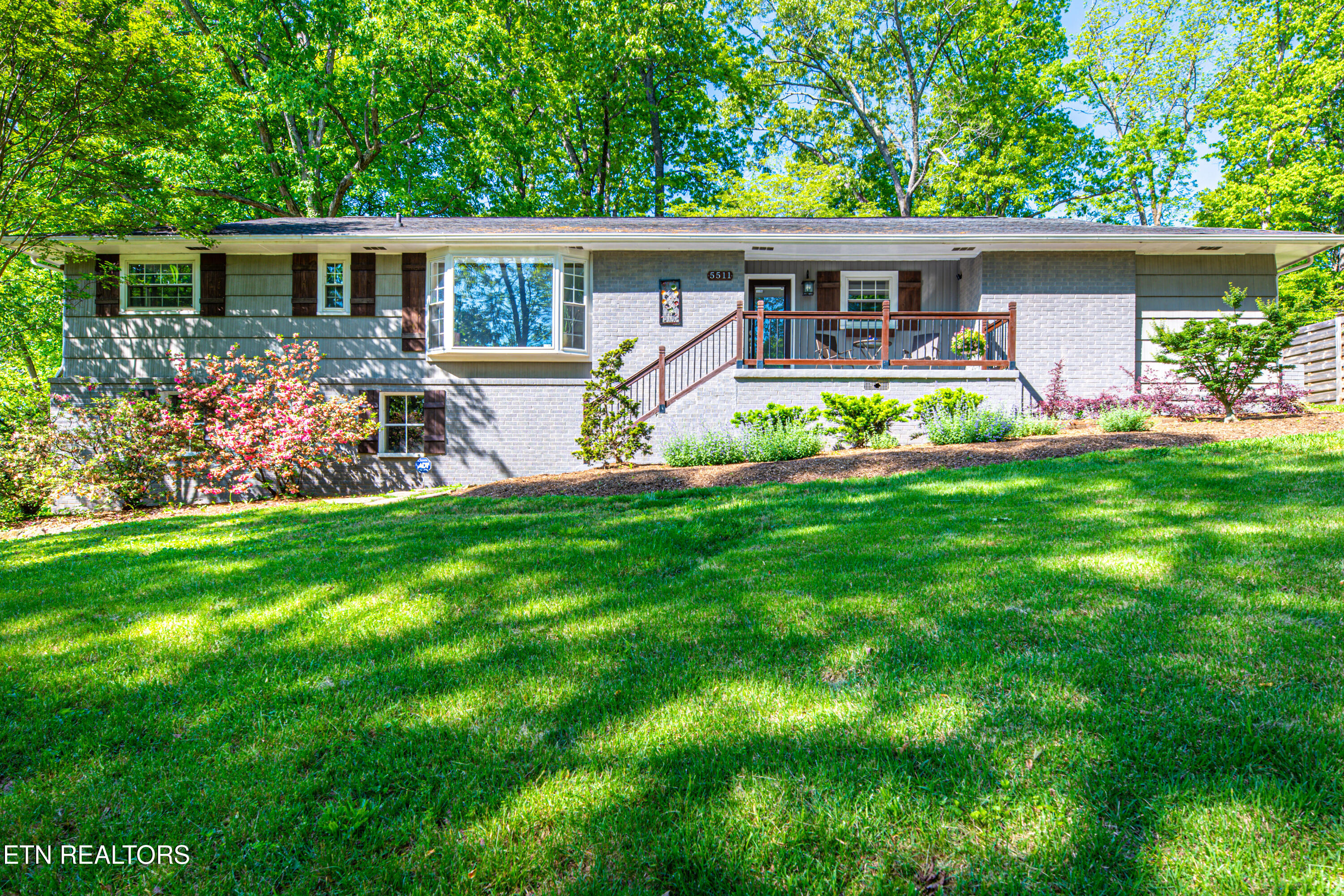 5511 Jacksboro Pike Property Photo 1