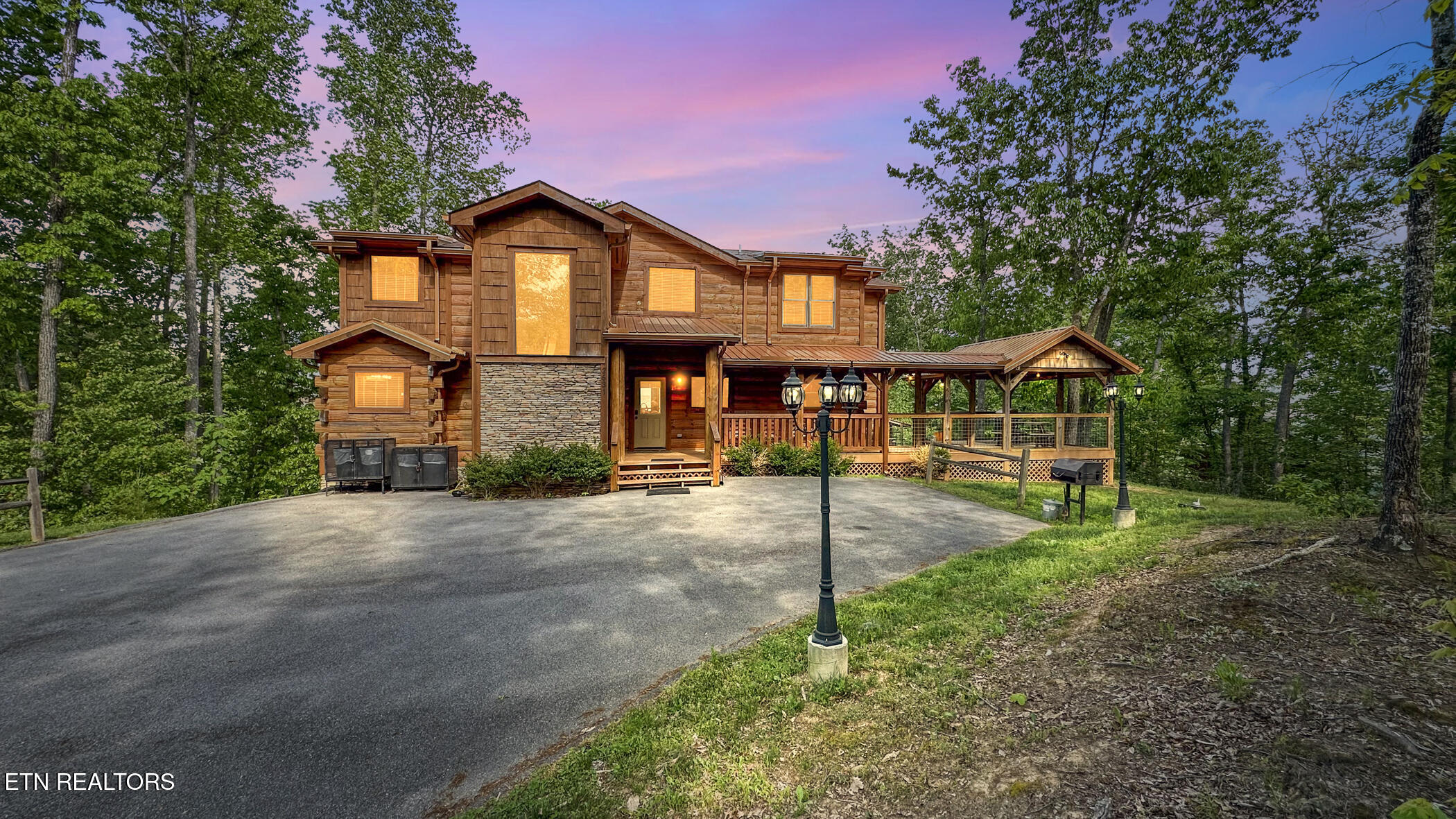 2631 Sawmill Branch Drive Property Photo