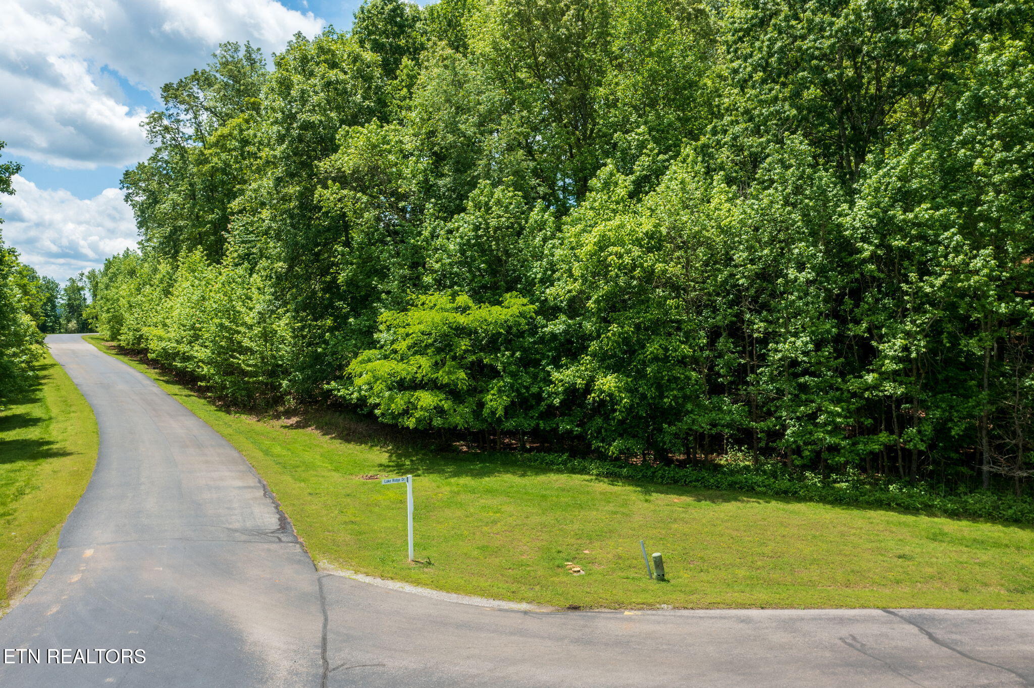 Lot 127 E Shore Lane Property Photo 5