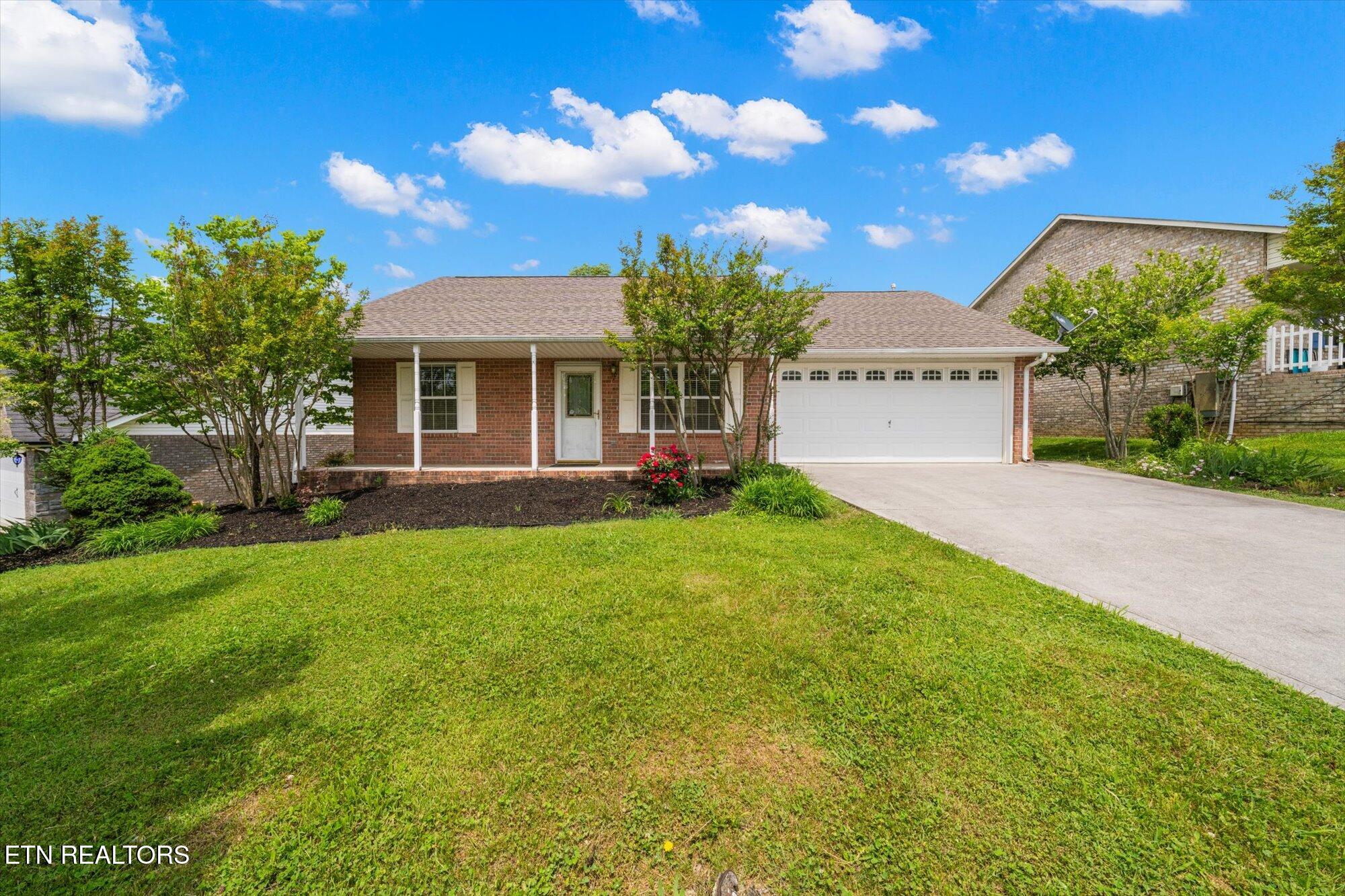 7721 Applecross Rd Property Photo 1