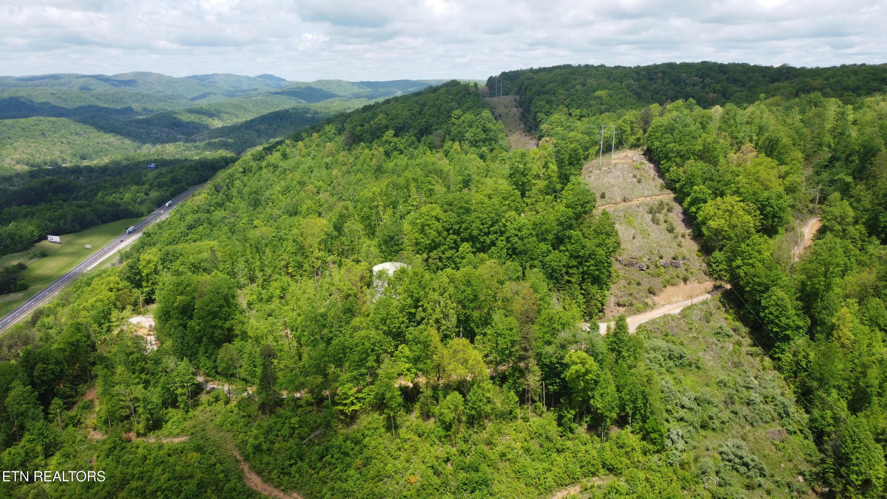 Old Kentucky Rd Property Photo 23