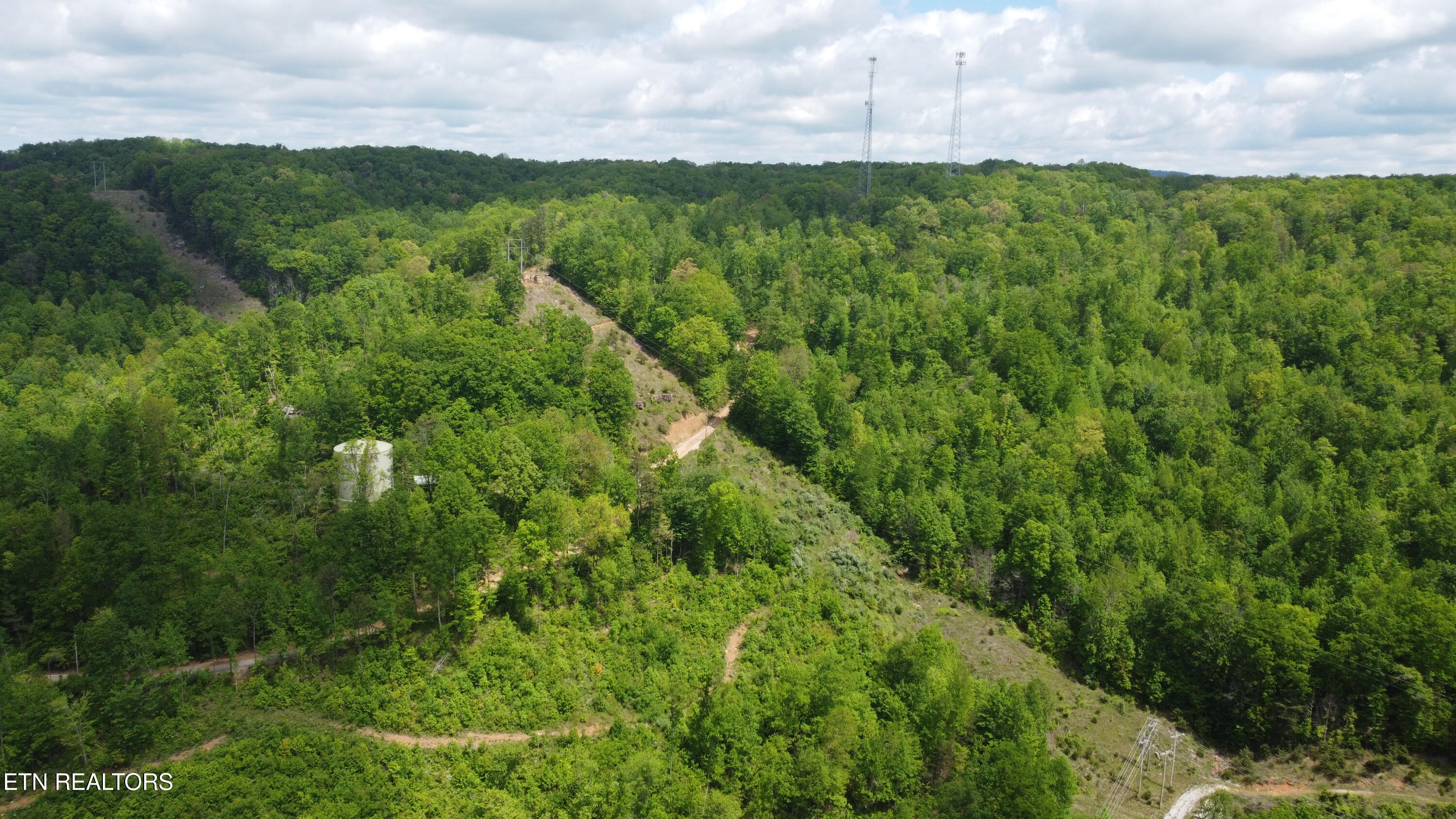 Old Kentucky Rd Property Photo 27