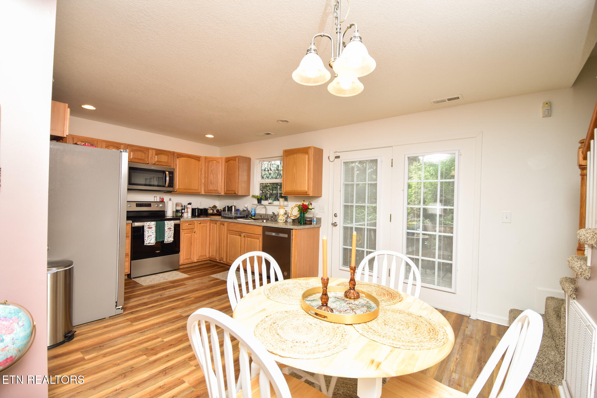 812 Blue Spruce Way Property Photo 9