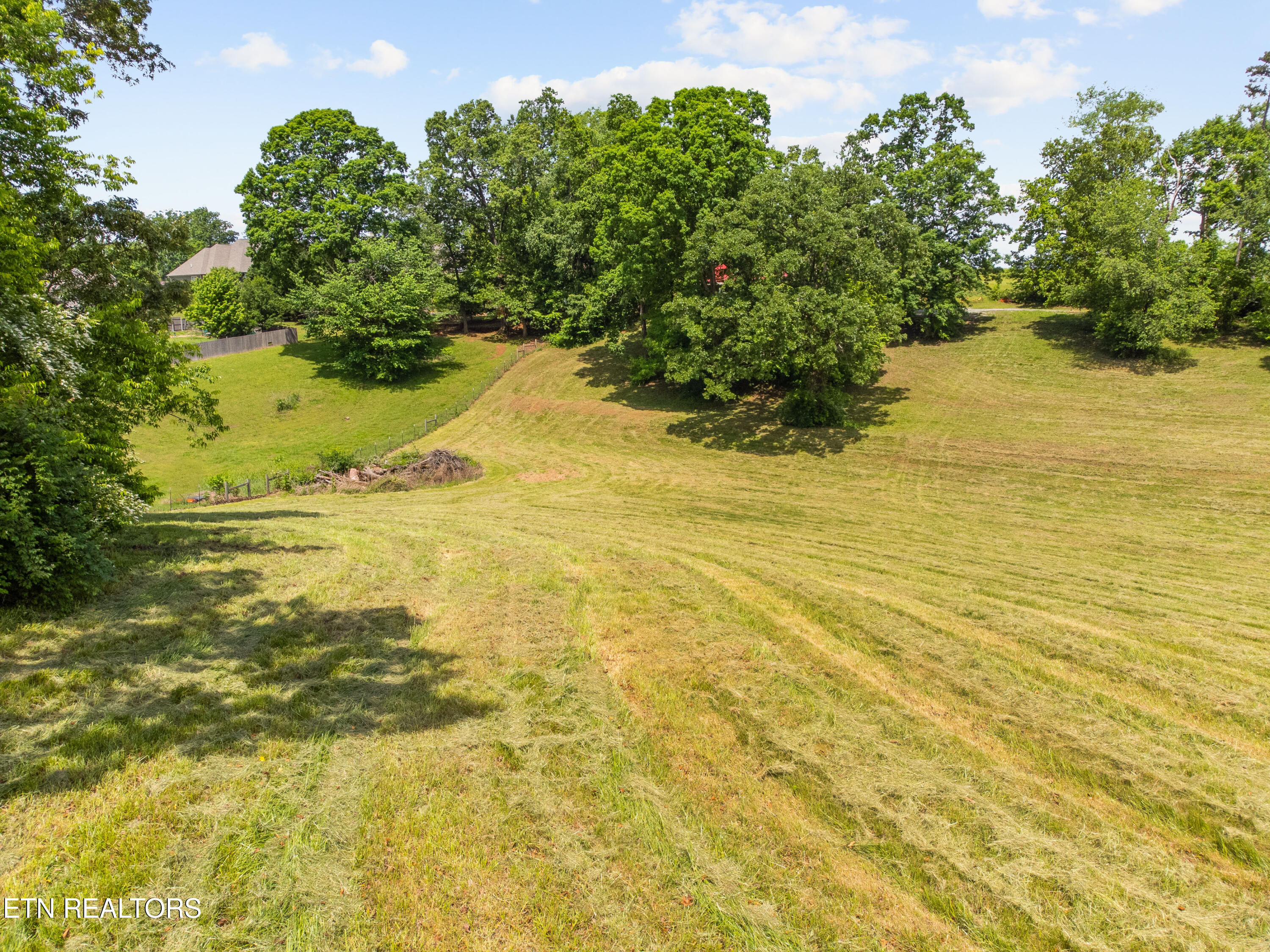 1223 Walker Rd Property Photo 9
