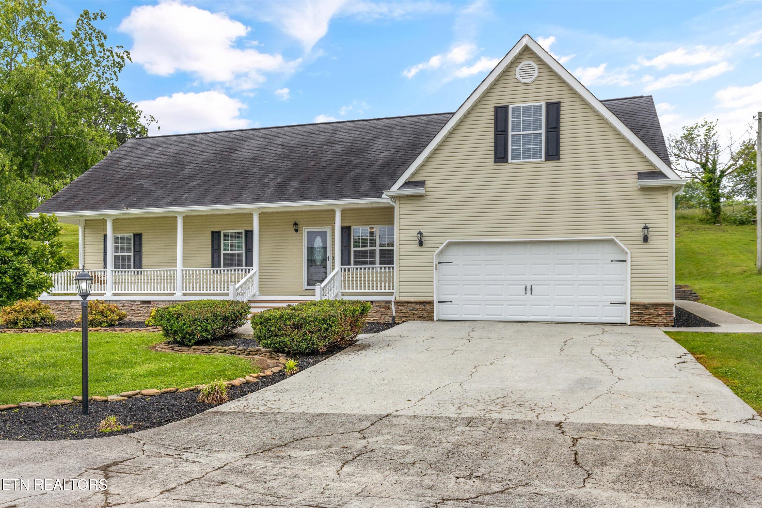 122 Springfield Lane Property Photo
