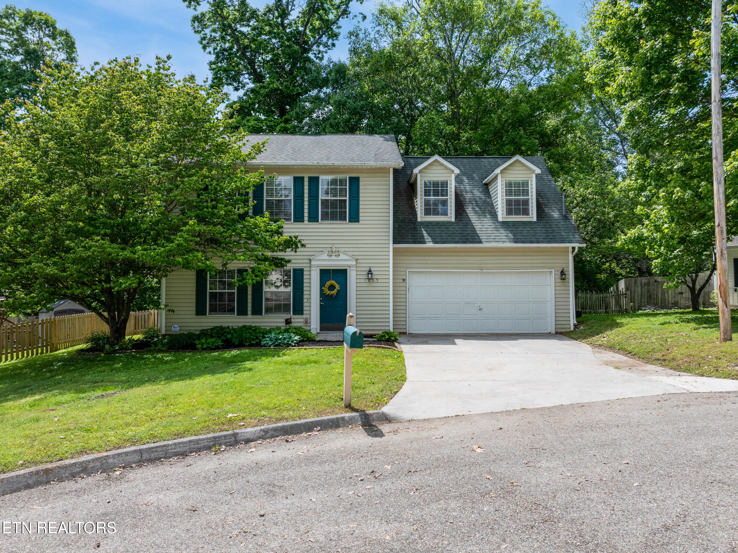 1805 Chanute Lane Property Photo