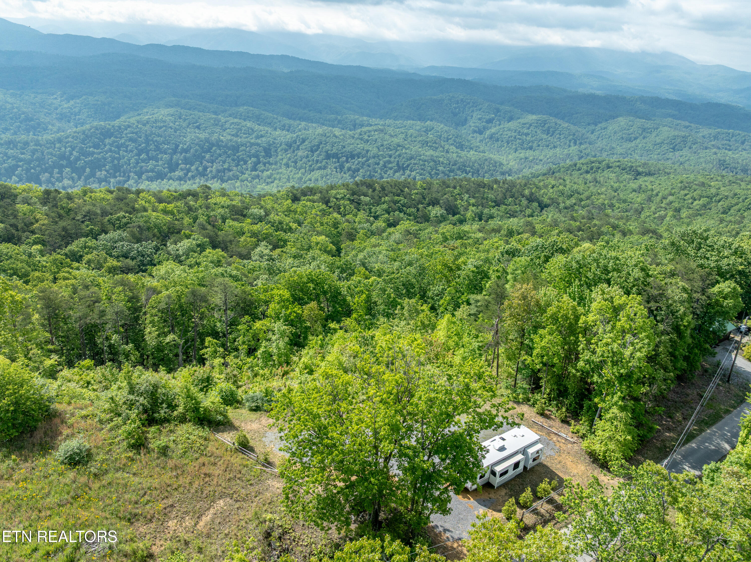 5944 Tower Rd Property Photo 5