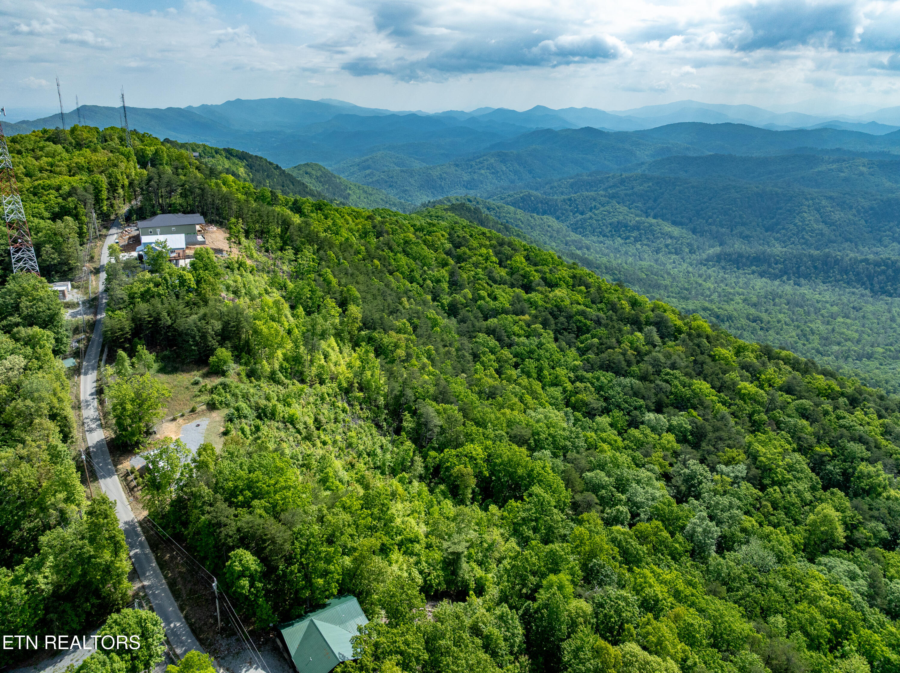 5944 Tower Rd Property Photo 15