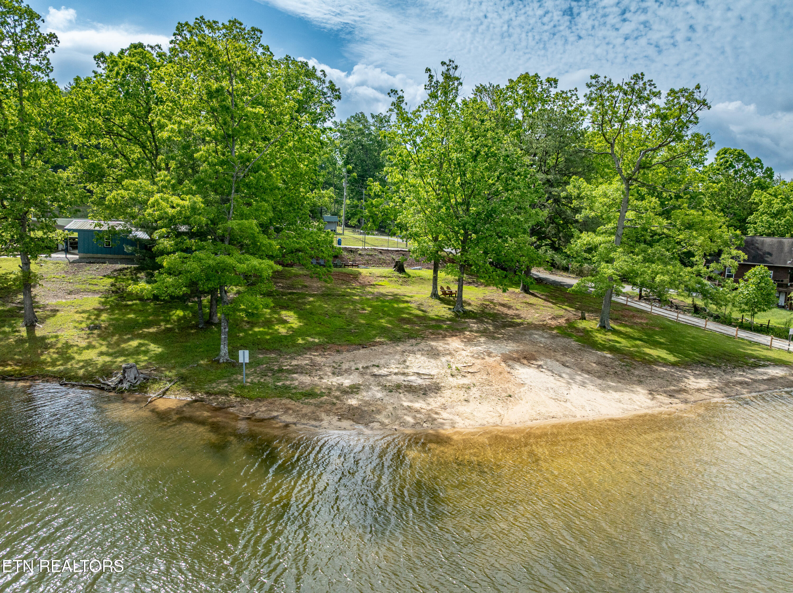 5944 Tower Rd Property Photo 24
