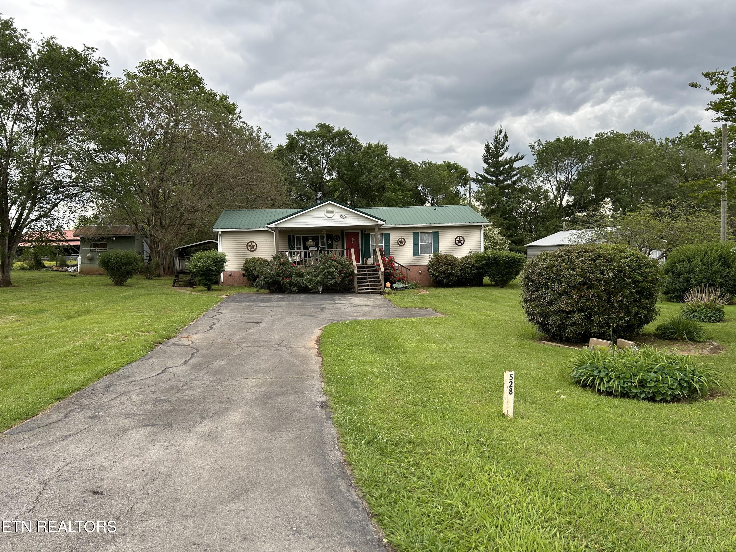 528 Hill St Property Photo 1