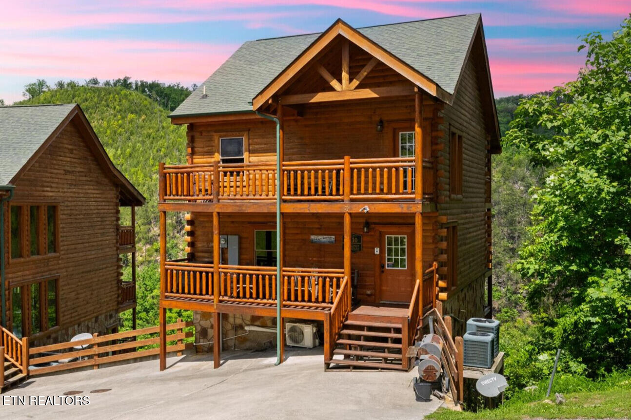 1230 Bird Nest Way Property Photo 1