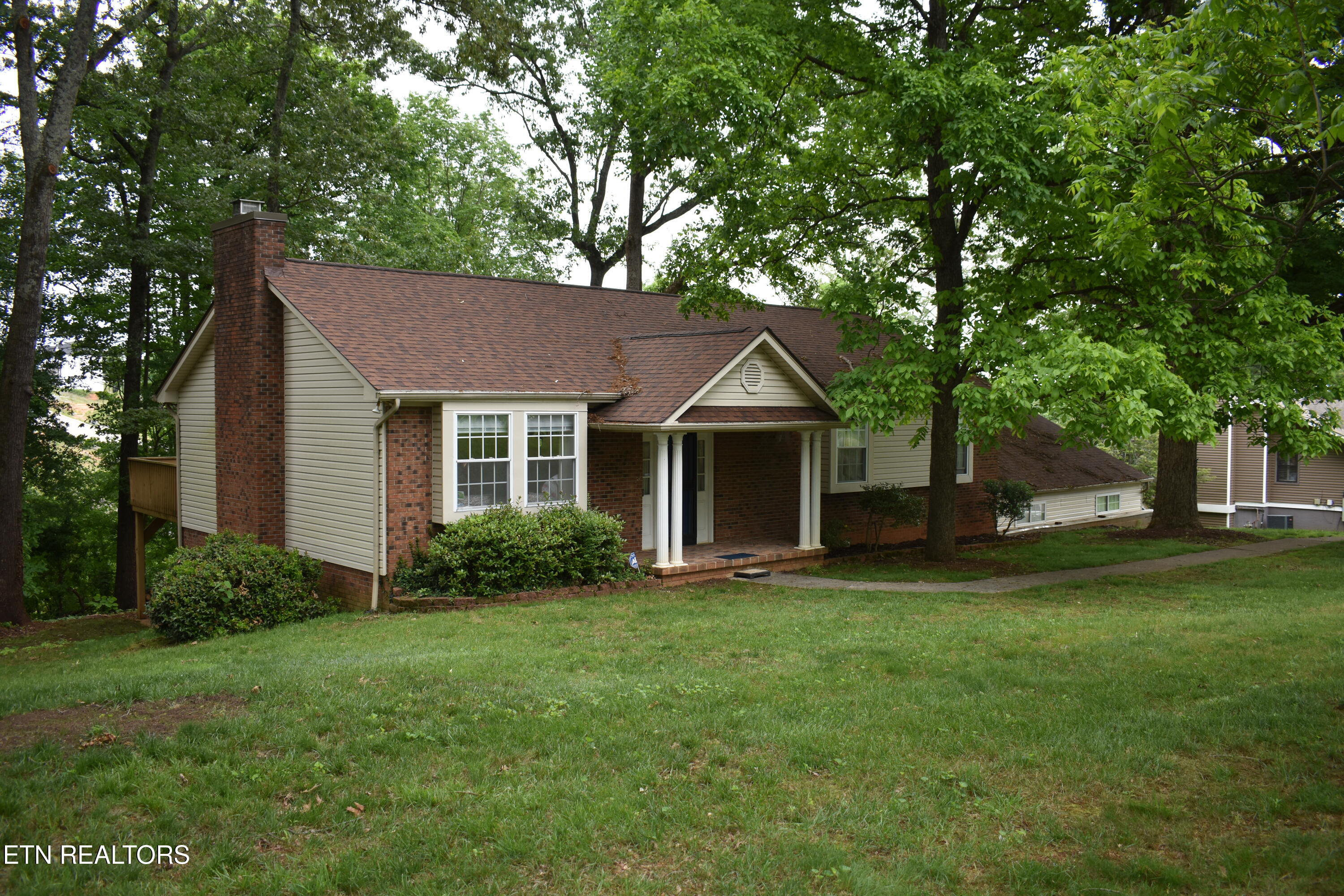 1434 Pine Springs Rd Property Photo