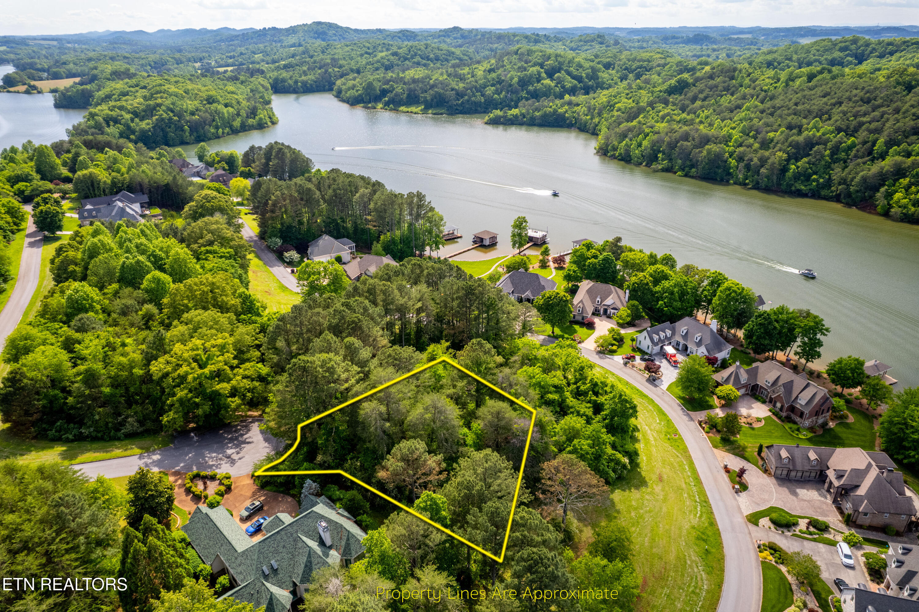 120 Wax Wing Drive Property Photo 1