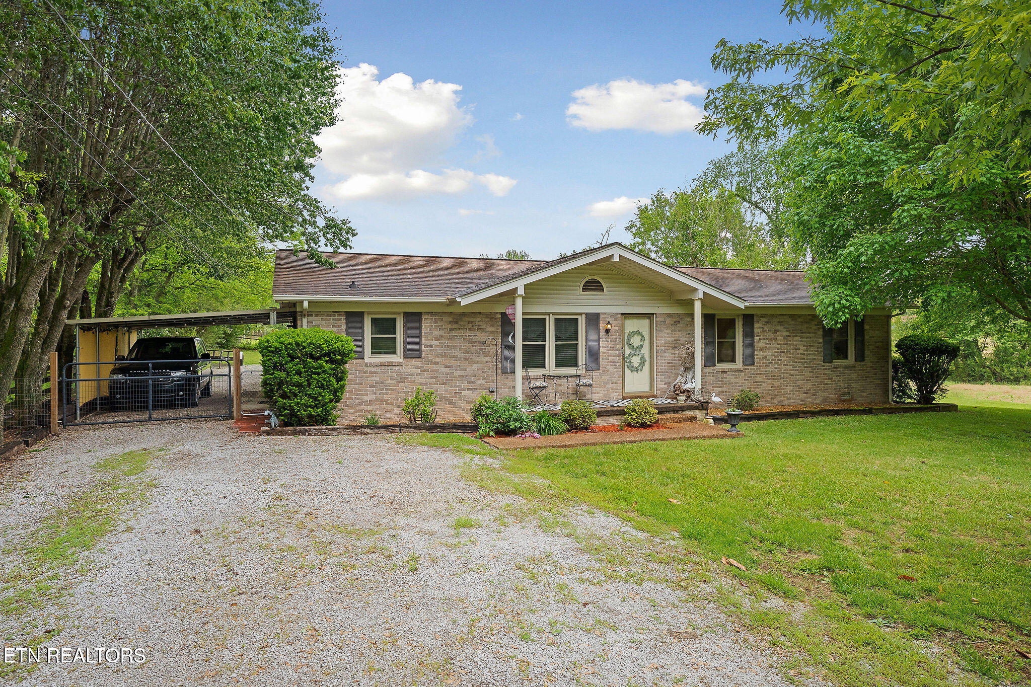 8565 Old Kentucky Road Rd Property Photo 1