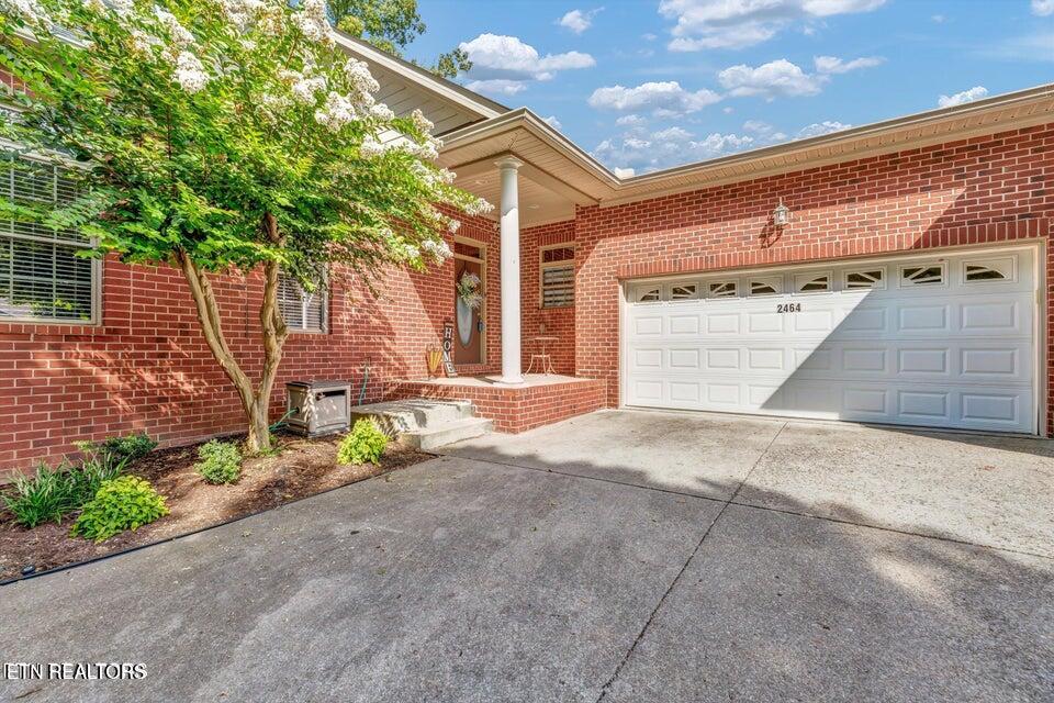 2464 Mountain Drive Property Photo