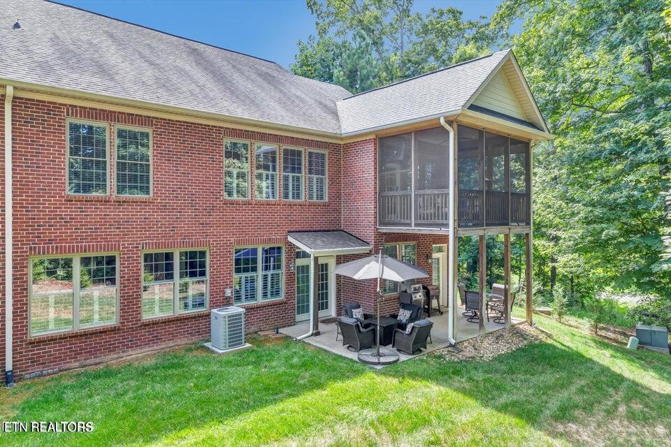 2464 Mountain Drive Property Photo 17