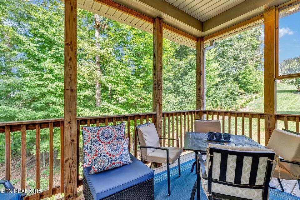 2464 Mountain Drive Property Photo 18