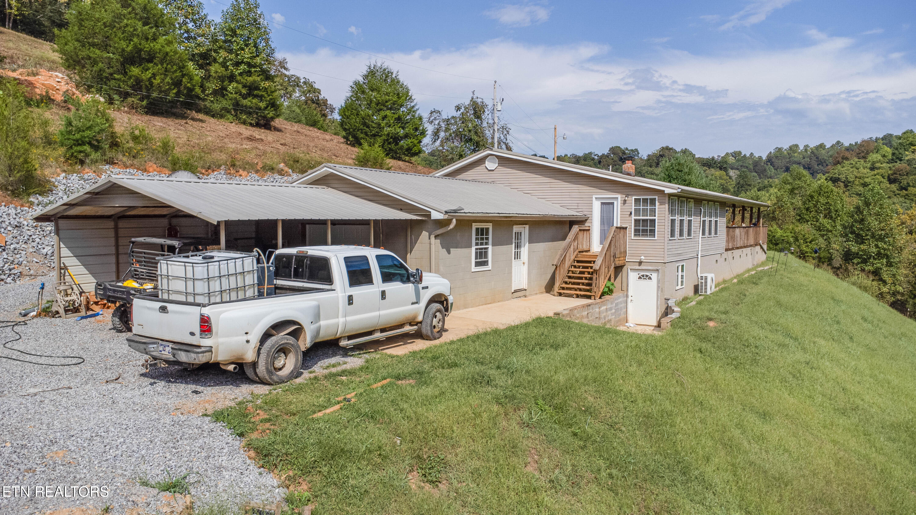 1418 Gulley River Rd Property Photo 4