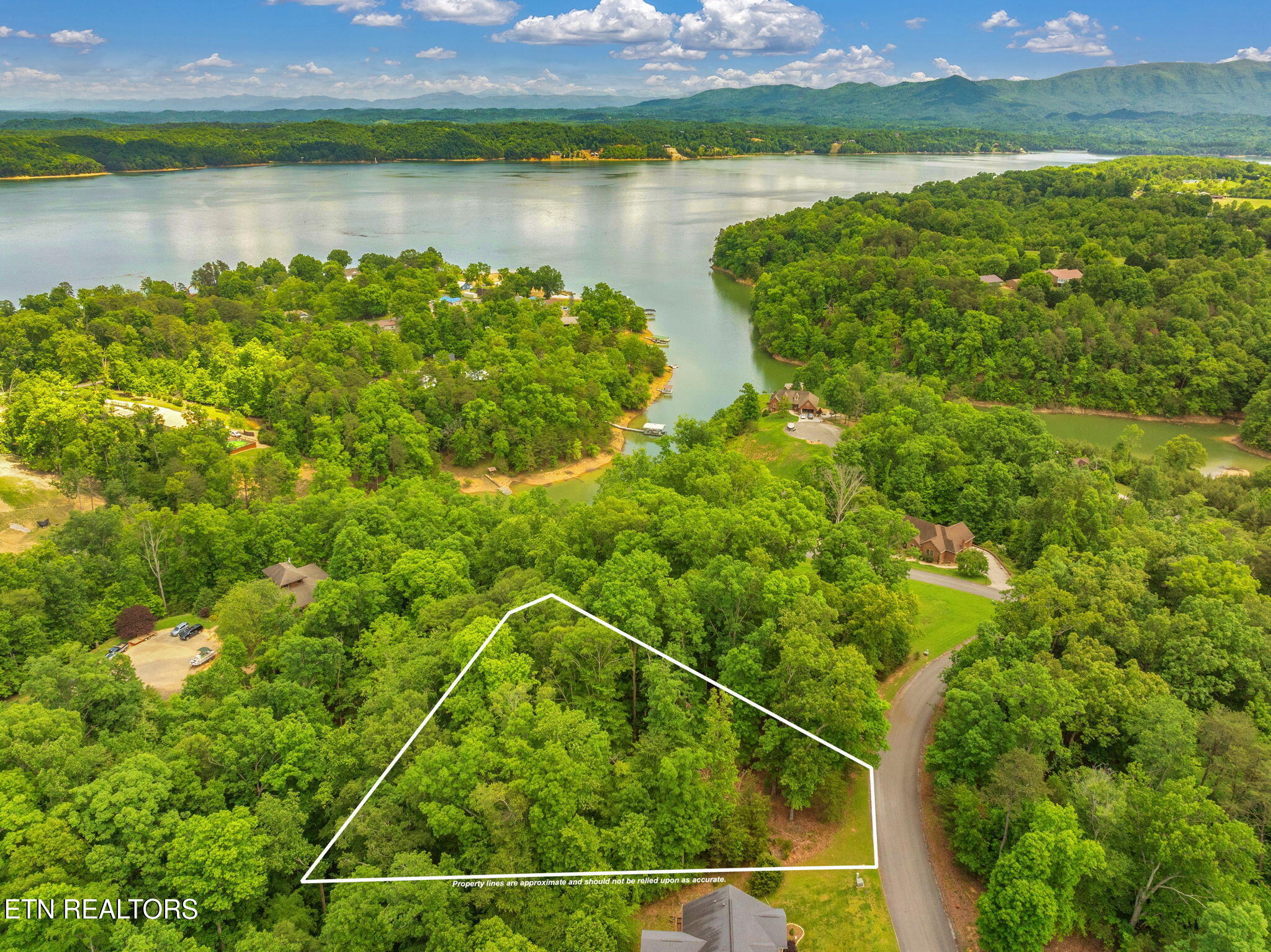 Lot 15 Waterstone Drive Property Photo 3