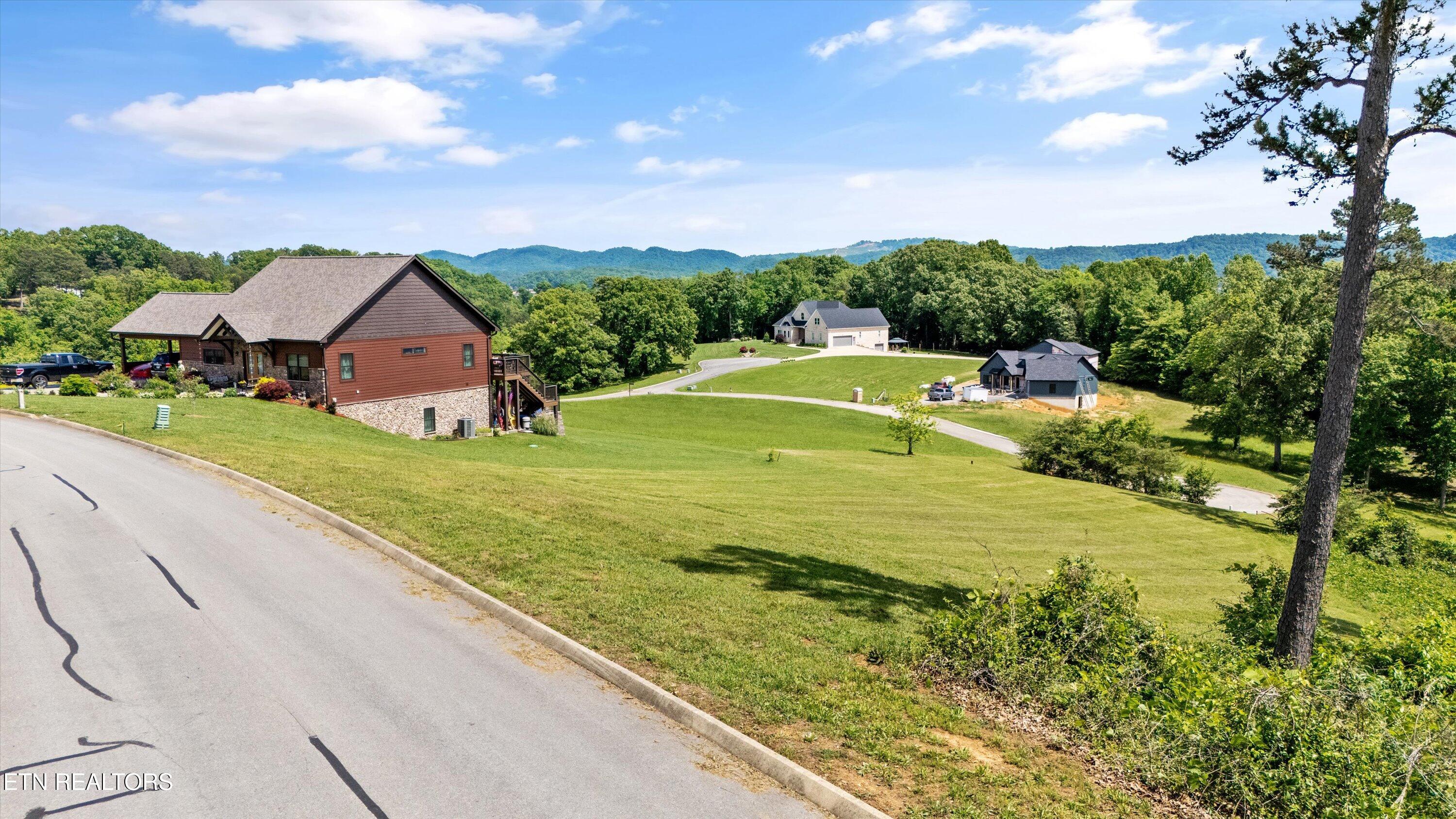 98 Cow Poke Lane Property Photo 2