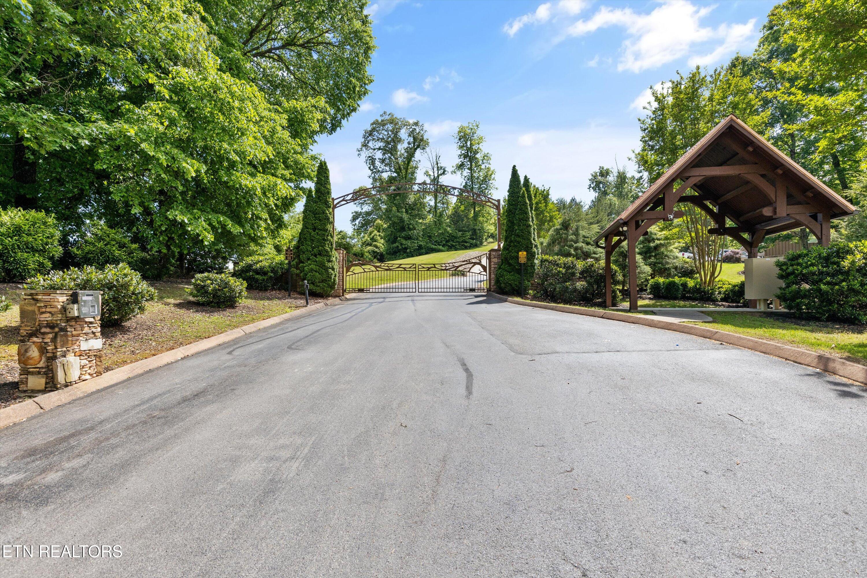 98 Cow Poke Lane Property Photo 10