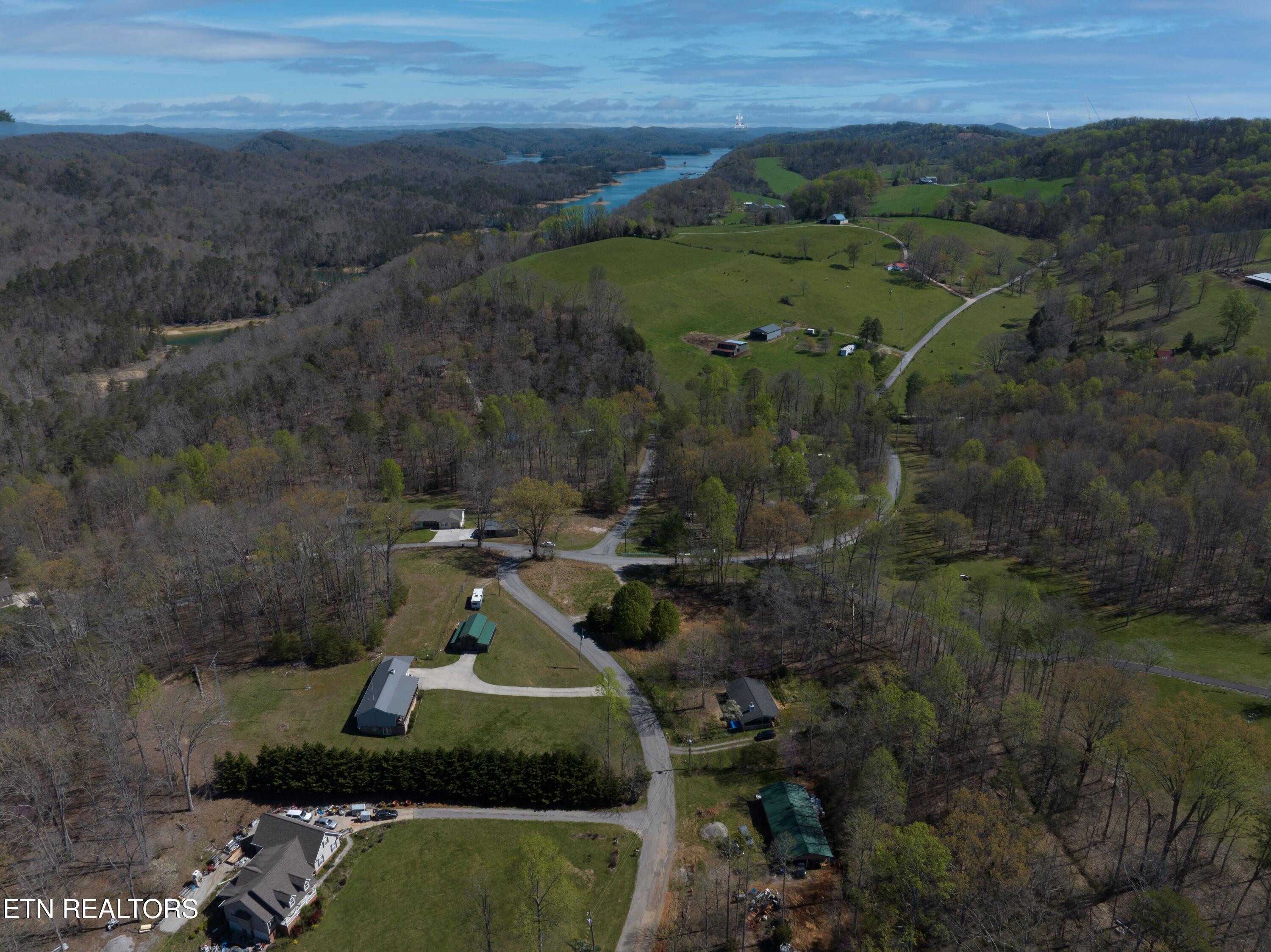 109 Justin Lane Property Photo 10