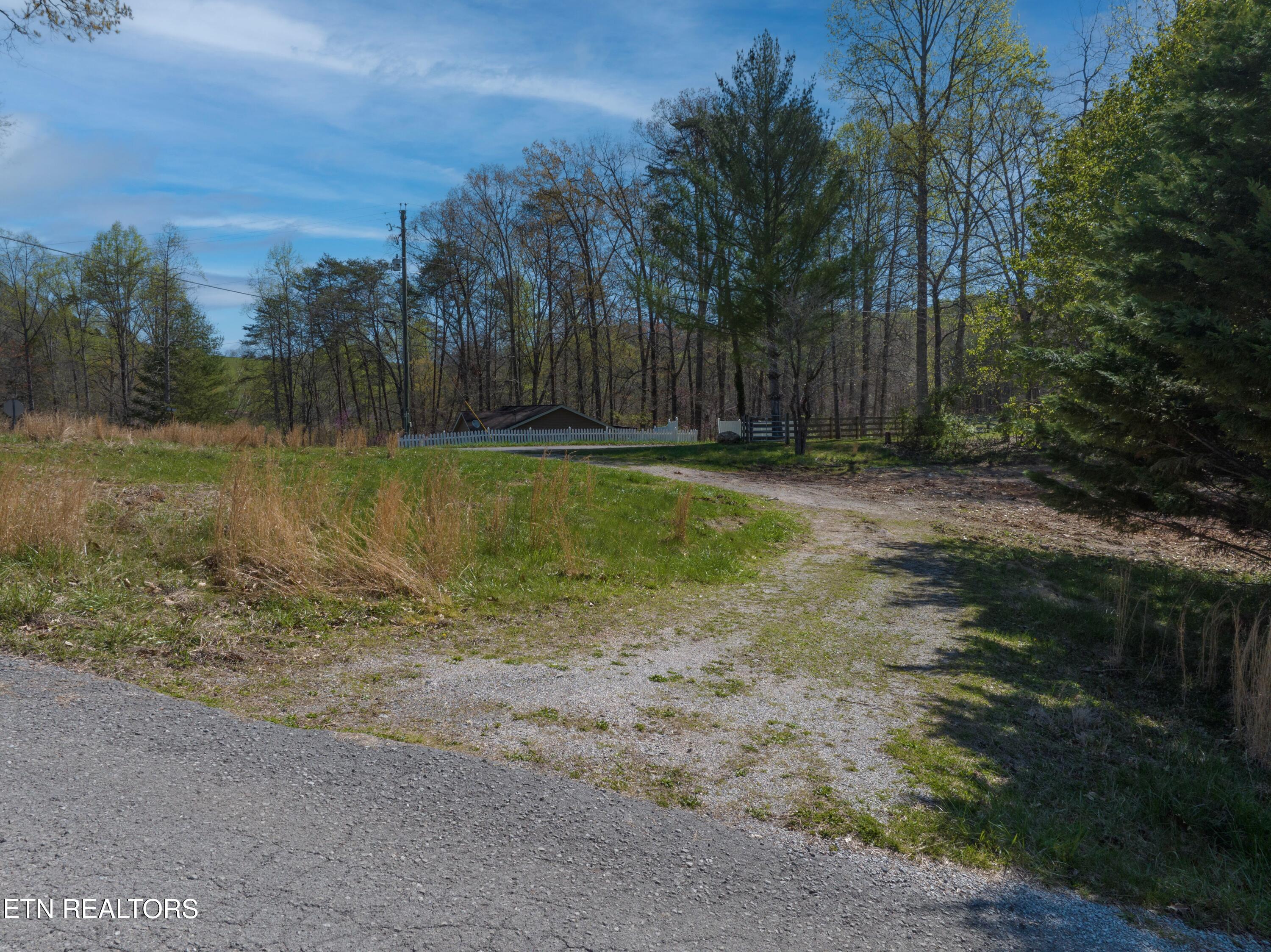 109 Justin Lane Property Photo 11