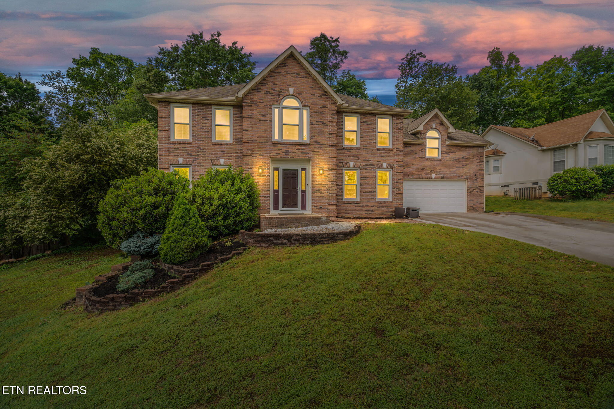 1825 Scenic Valley Lane Property Photo