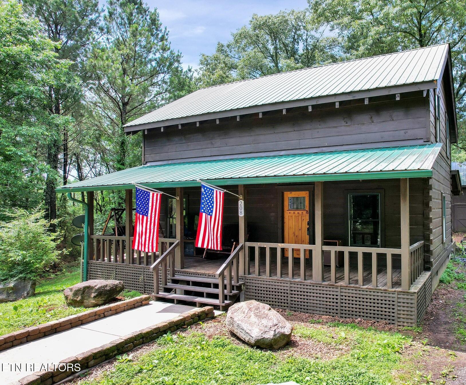 208 Charles Eaves Lane Property Photo 1