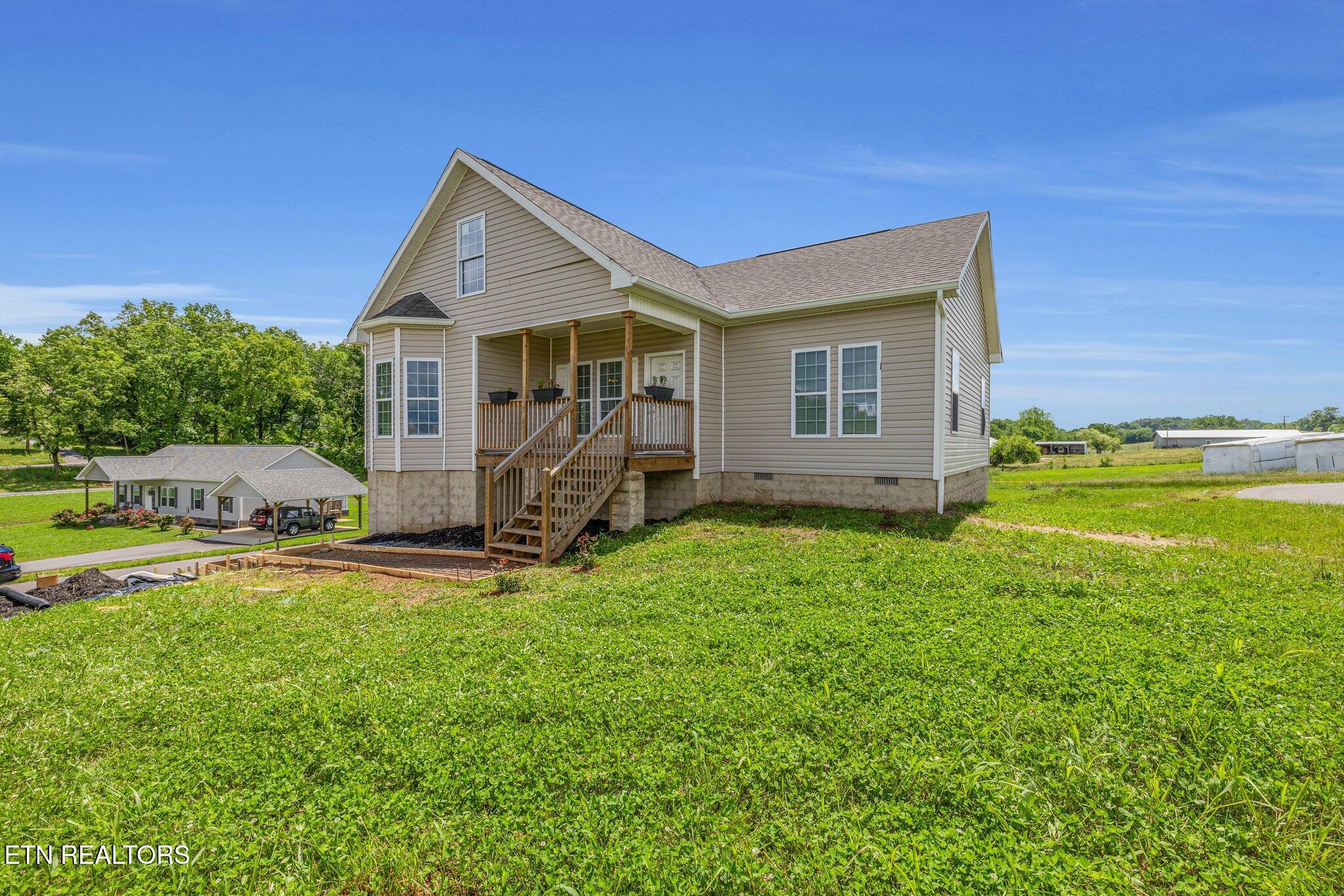 155 Waters Edge Drive Property Photo 1
