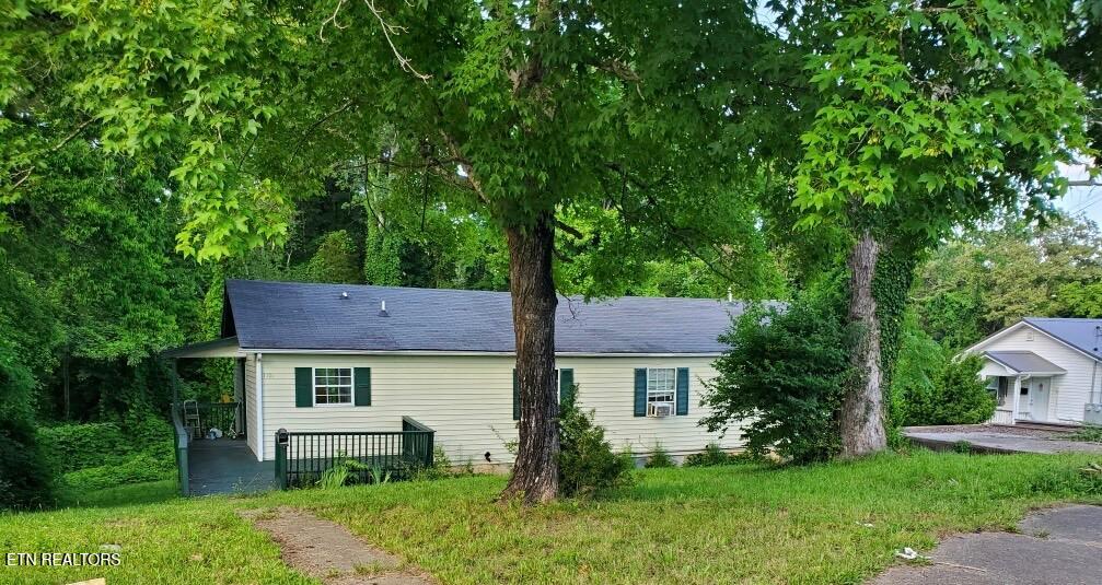 108 E Hunter Circle Property Photo 1