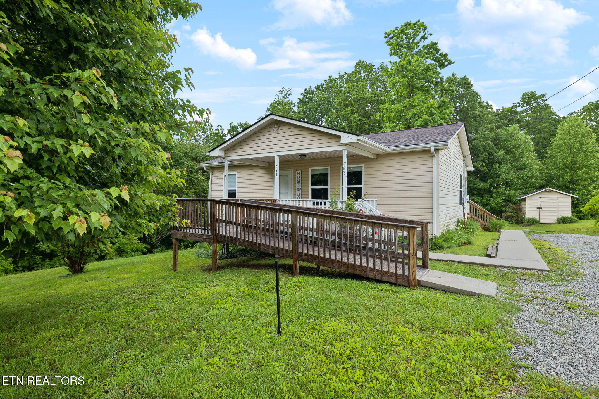 263 Fordham Pvt Ln Lane Property Photo 1