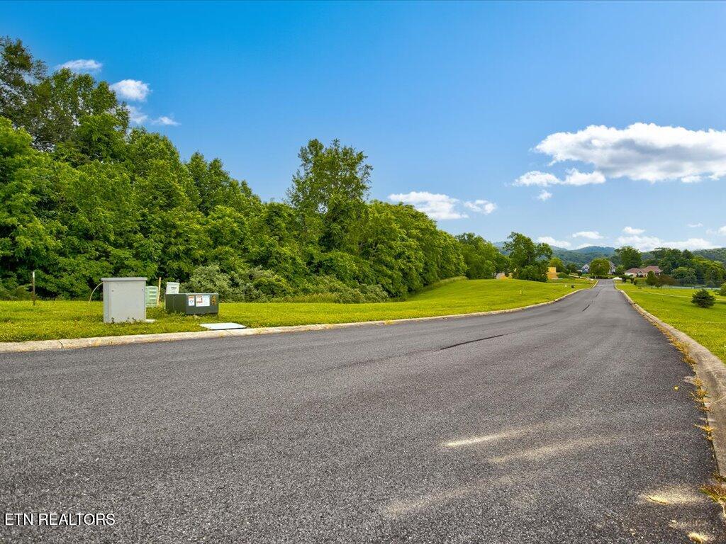 5037 Serenity Drive Property Photo 5