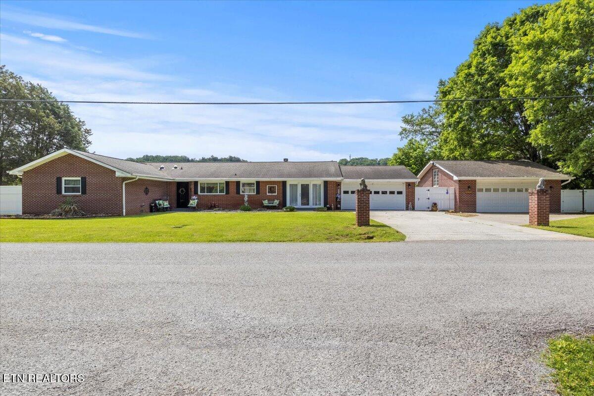 5912 New Beaver Creek Drive Property Photo 1