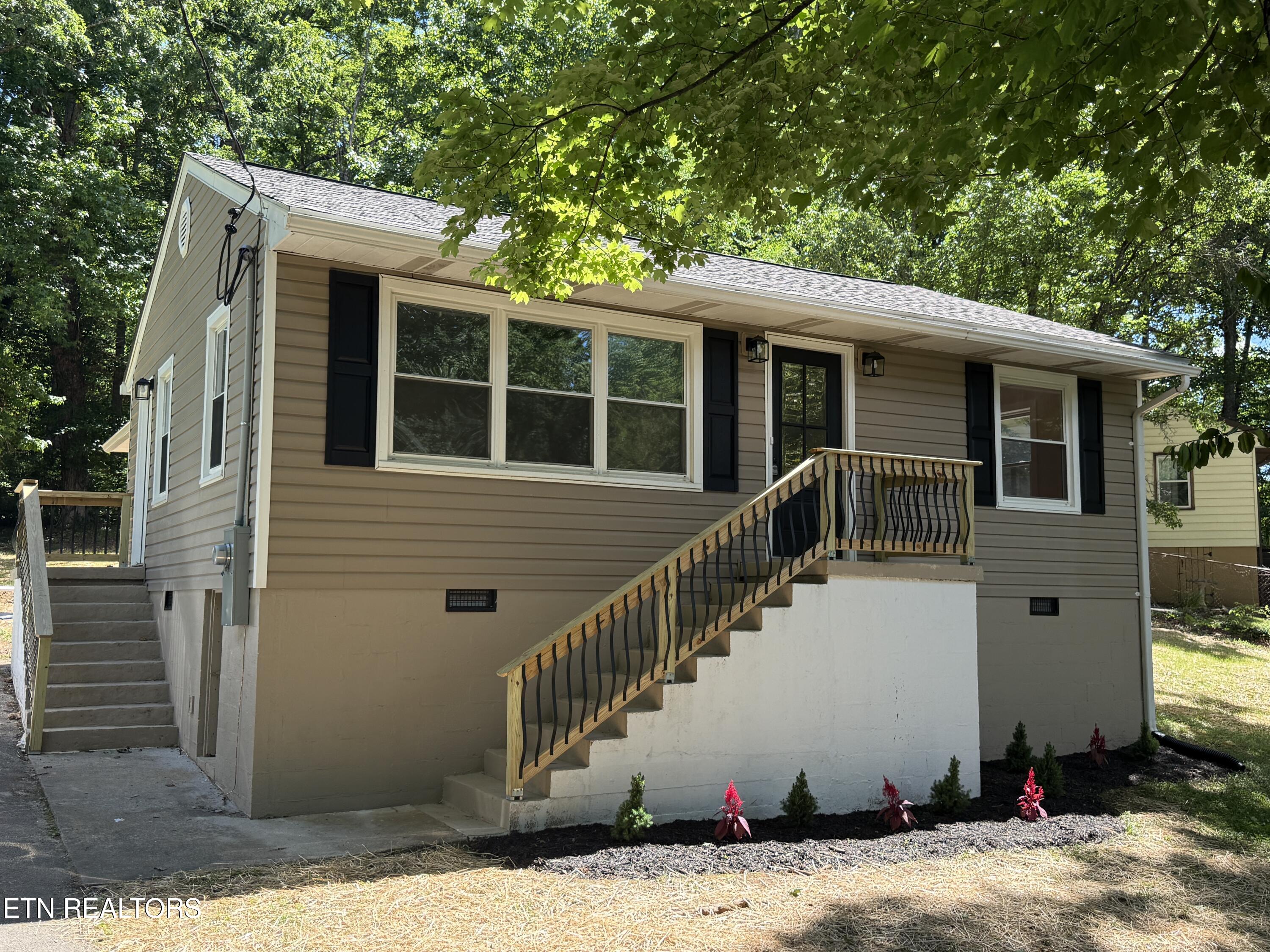 1808 Houstonia Drive Property Photo 1