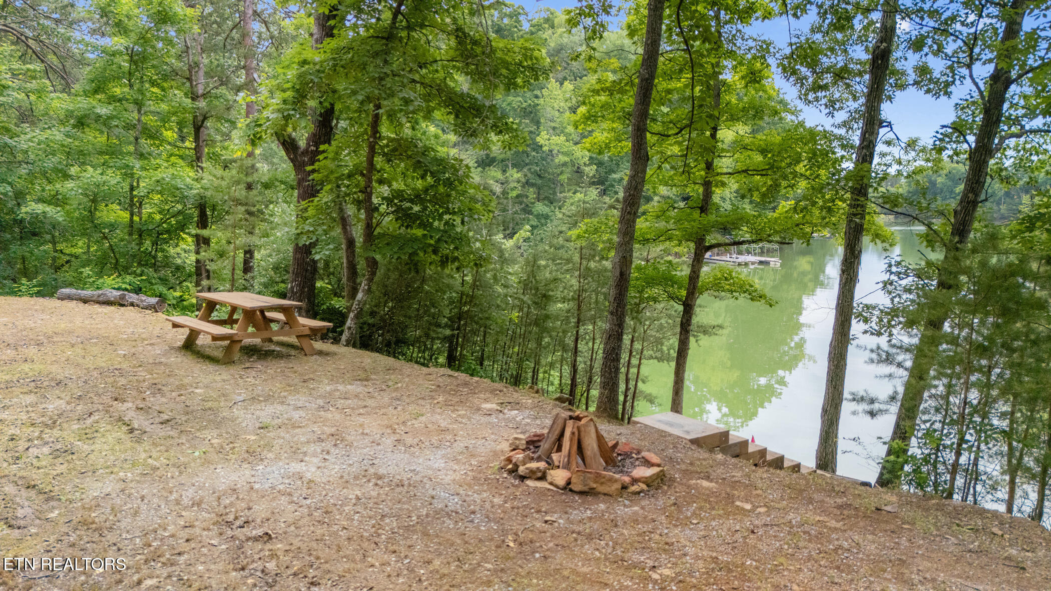 000 Buck Horn Rd Property Photo