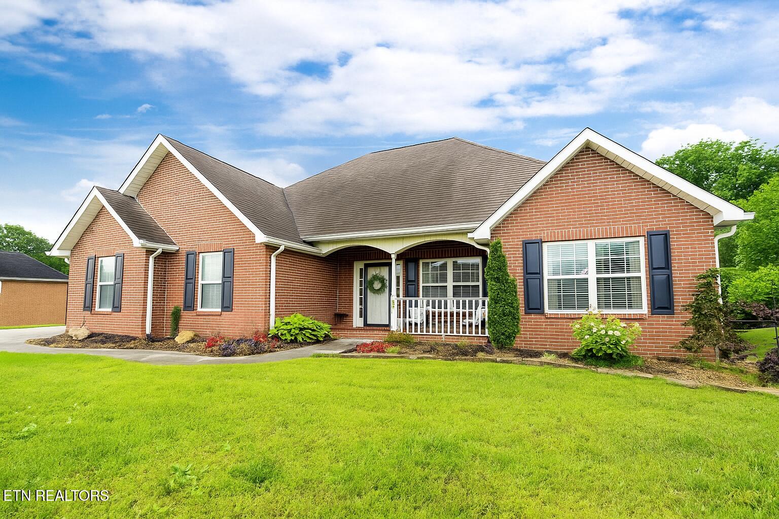 1625 Linden Hall Drive Property Photo 1