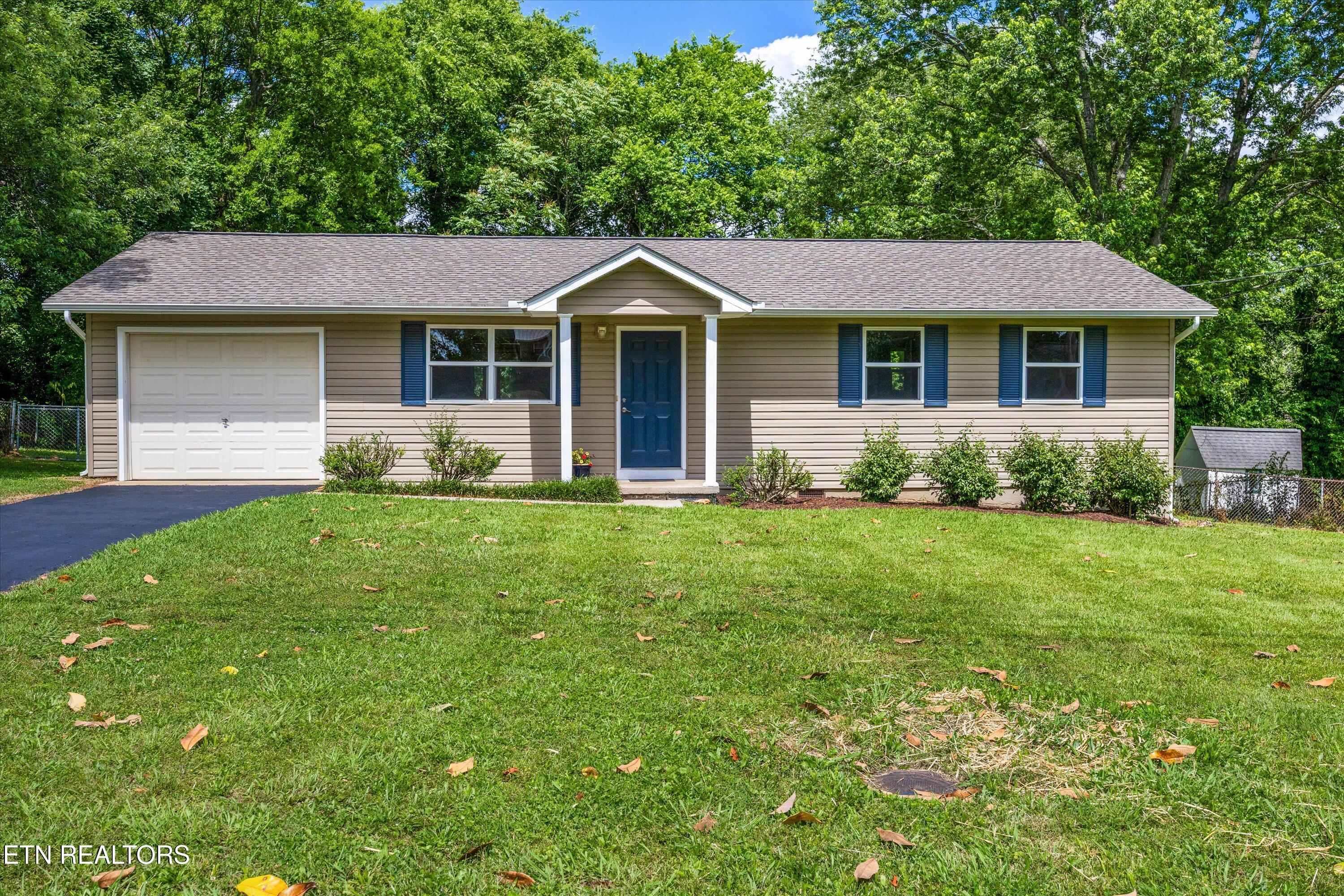 1124 Tranquilla Drive Property Photo 1