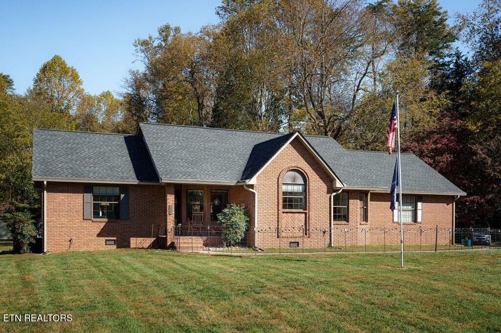 236 Stratford Drive Property Photo 1